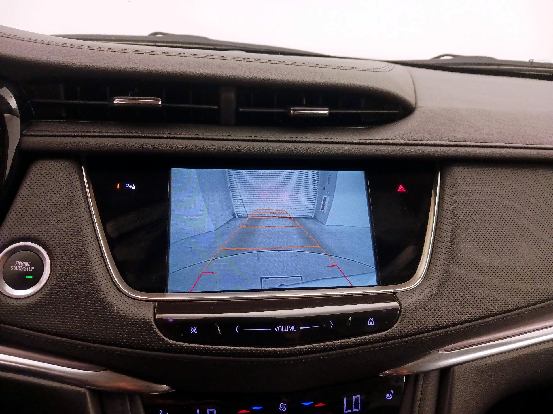 Thumbnail: 2017 Cadillac XT5 - 14