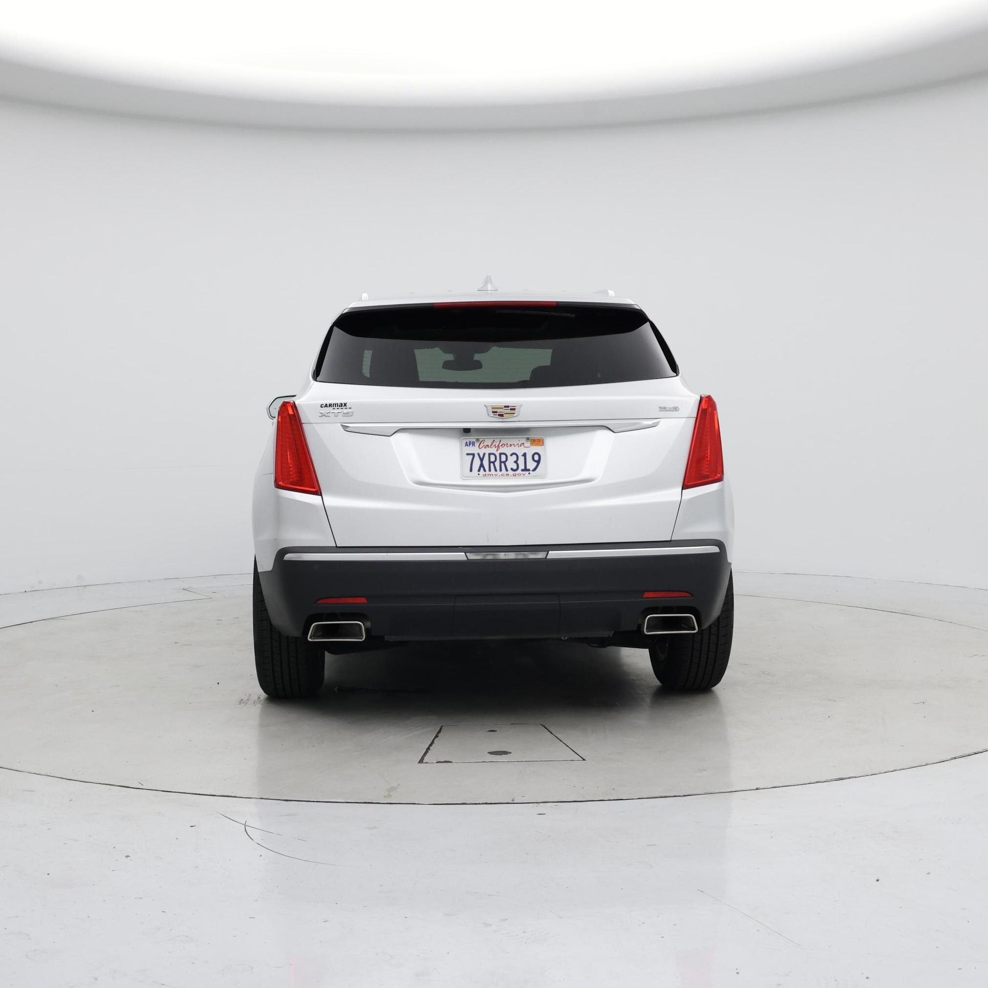 Thumbnail: 2017 Cadillac XT5 - 6