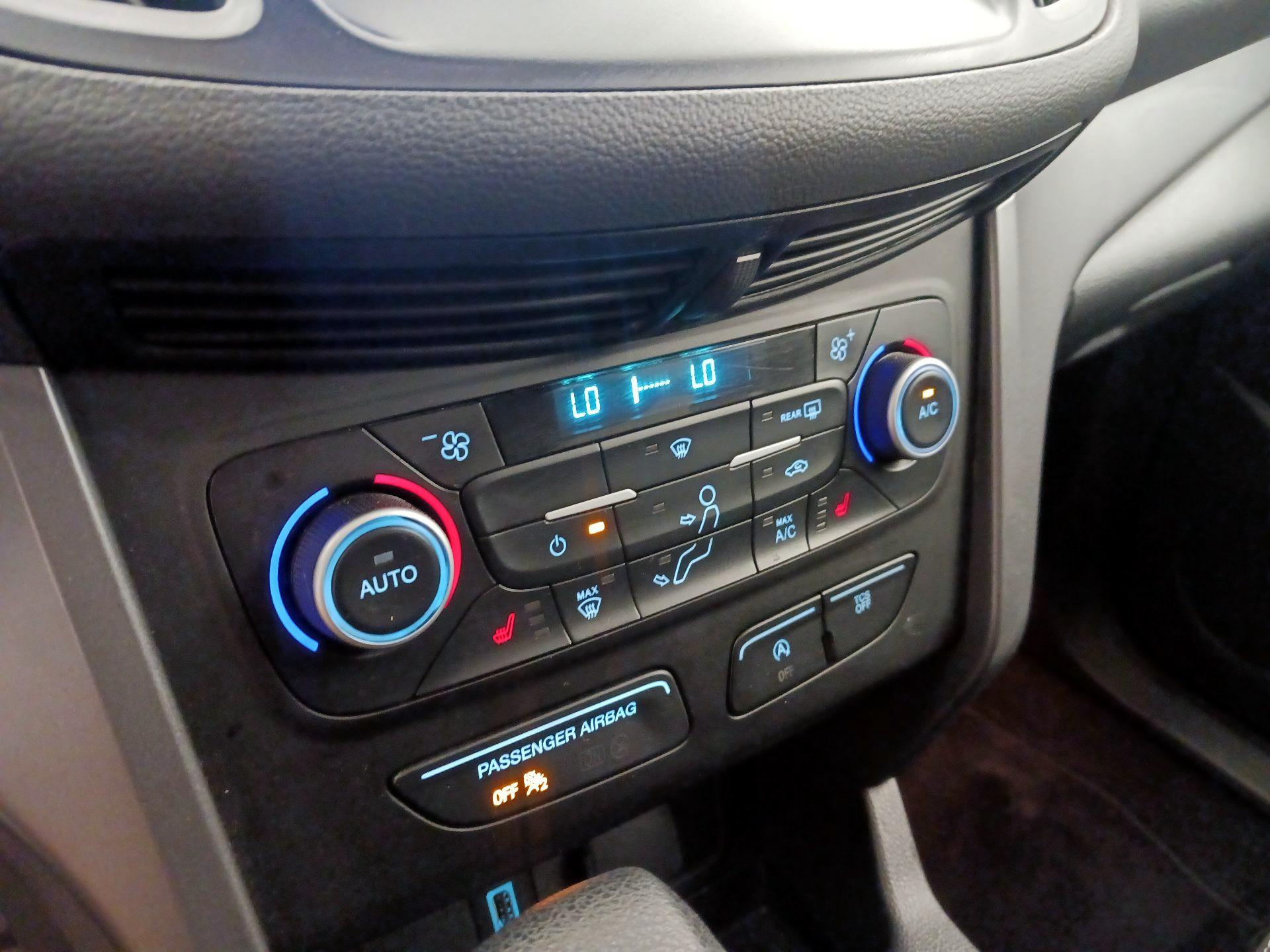 Thumbnail: 2019 Ford Escape - 16