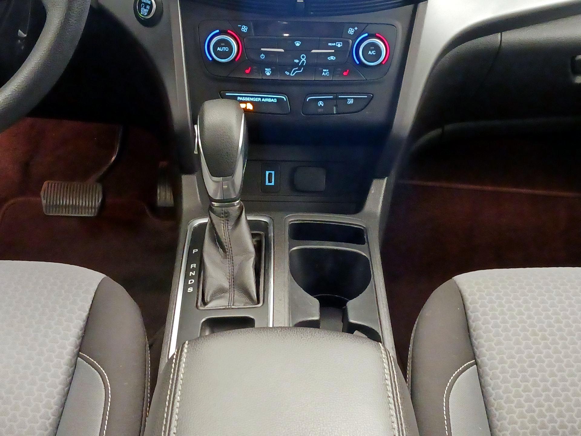 Thumbnail: 2019 Ford Escape - 17