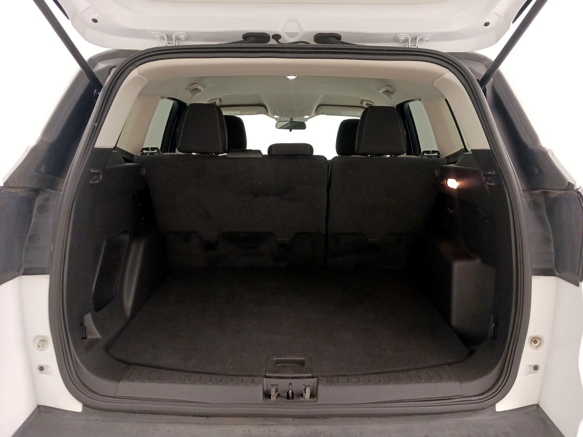 Thumbnail: 2019 Ford Escape - 20