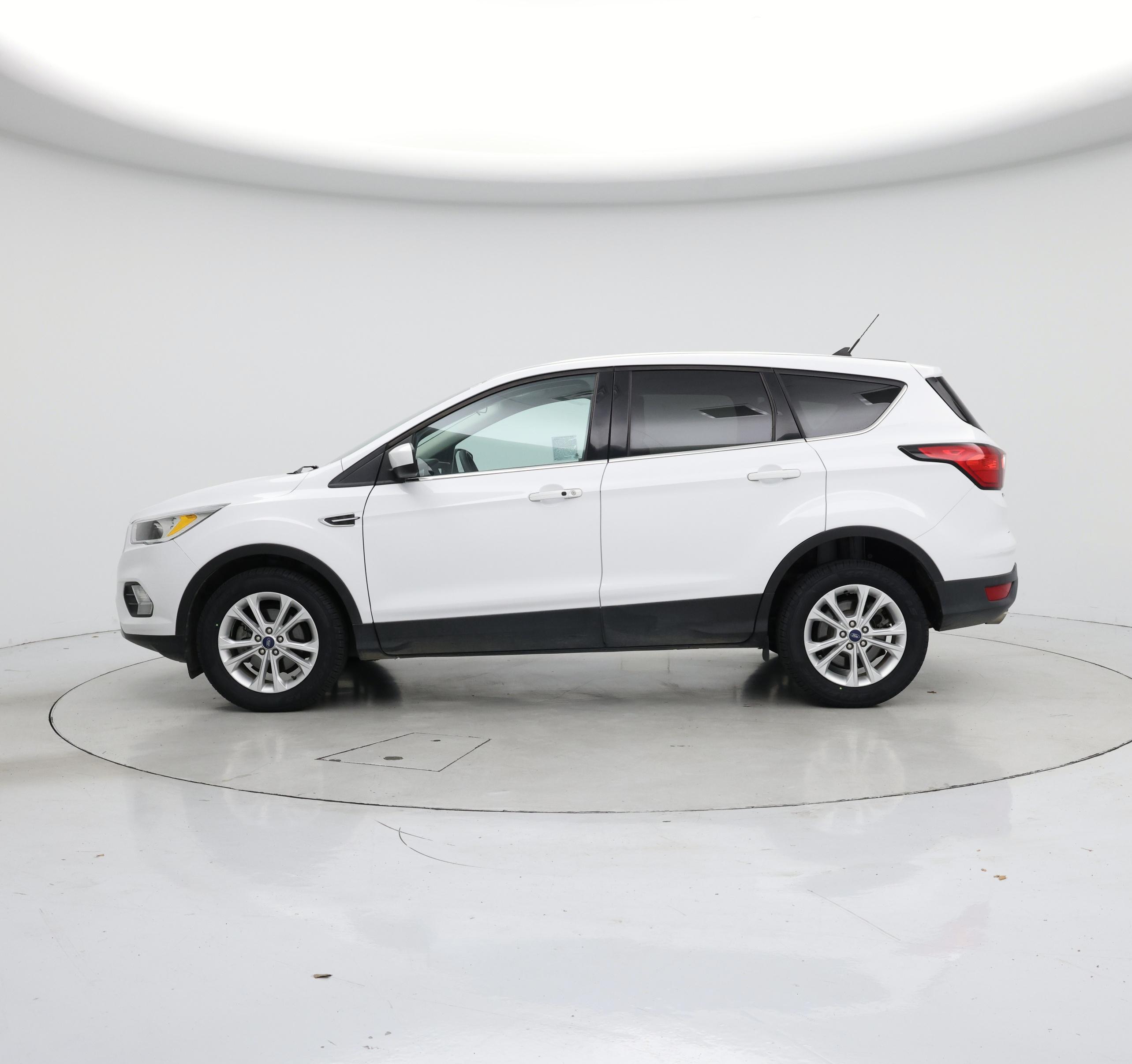Thumbnail: 2019 Ford Escape - 3