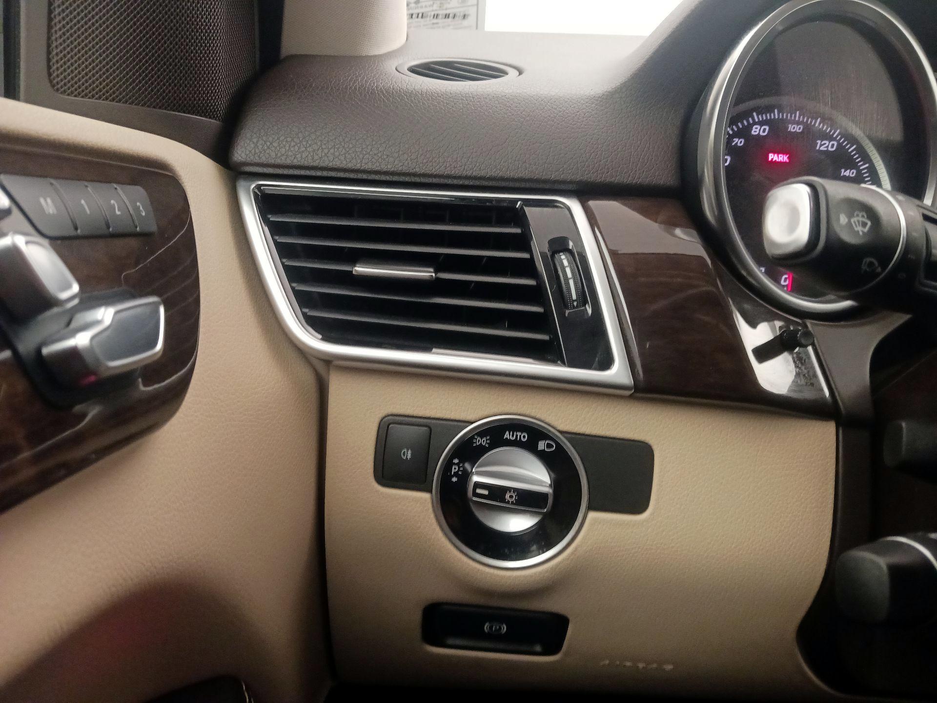 Thumbnail: 2016 Mercedes-Benz GLE - 13