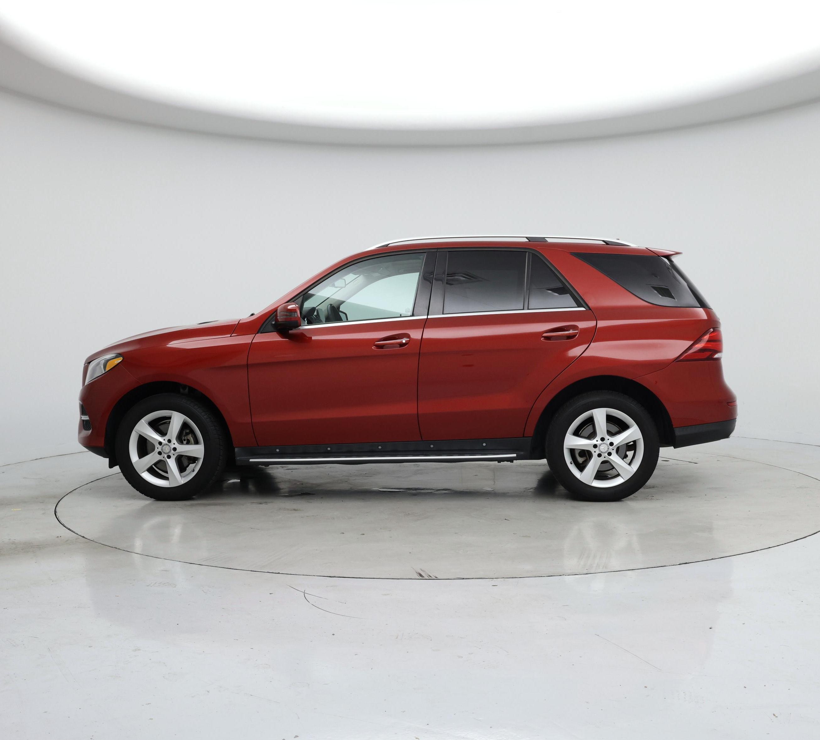Thumbnail: 2016 Mercedes-Benz GLE - 3