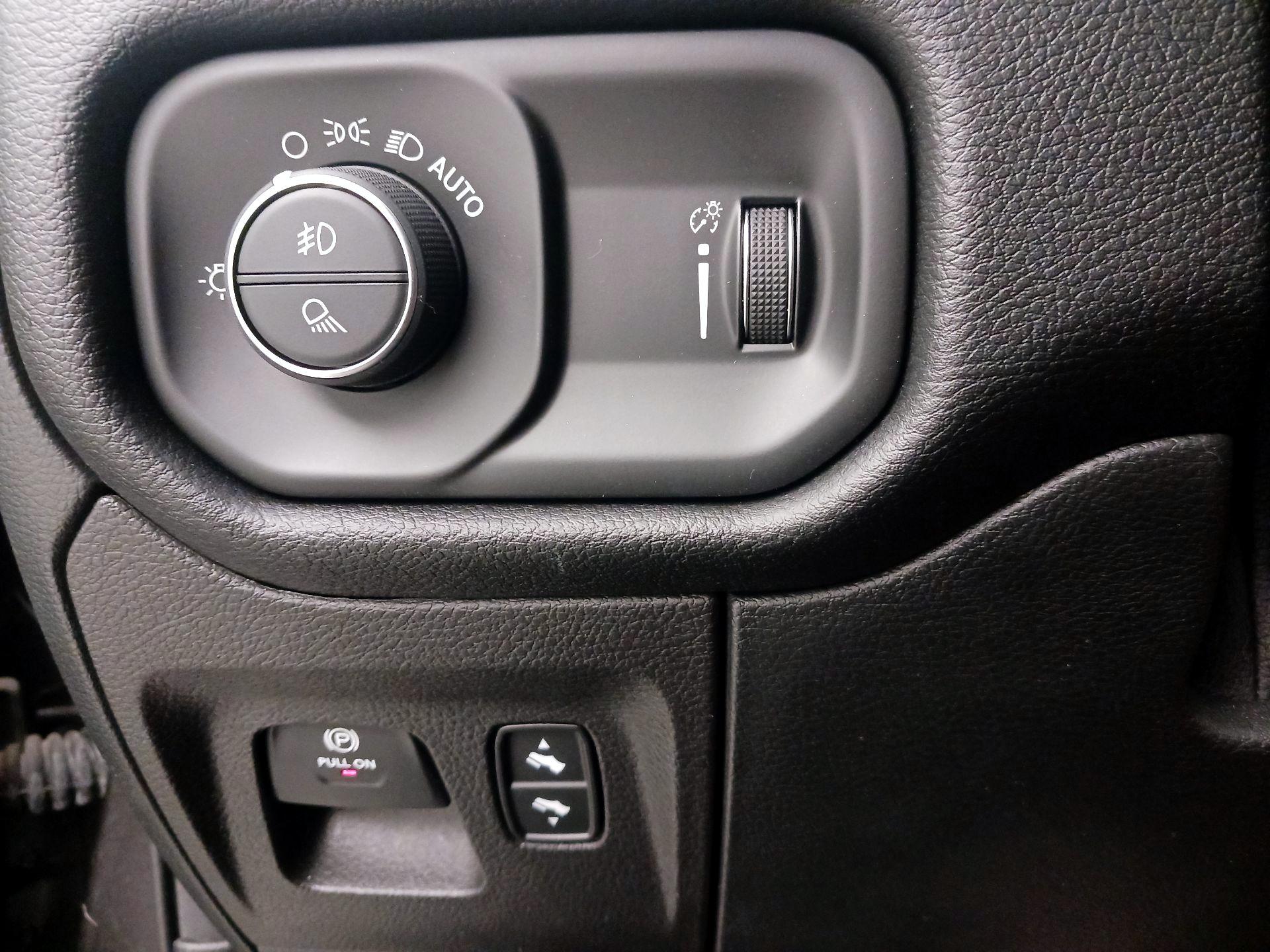 Thumbnail: 2022 RAM 1500 - 13