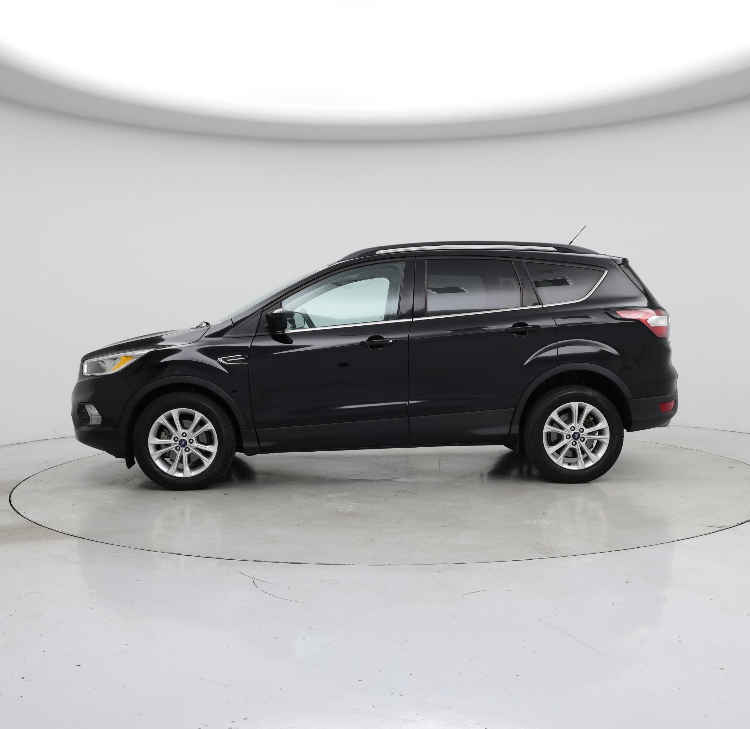 Thumbnail: 2018 Ford Escape - 3
