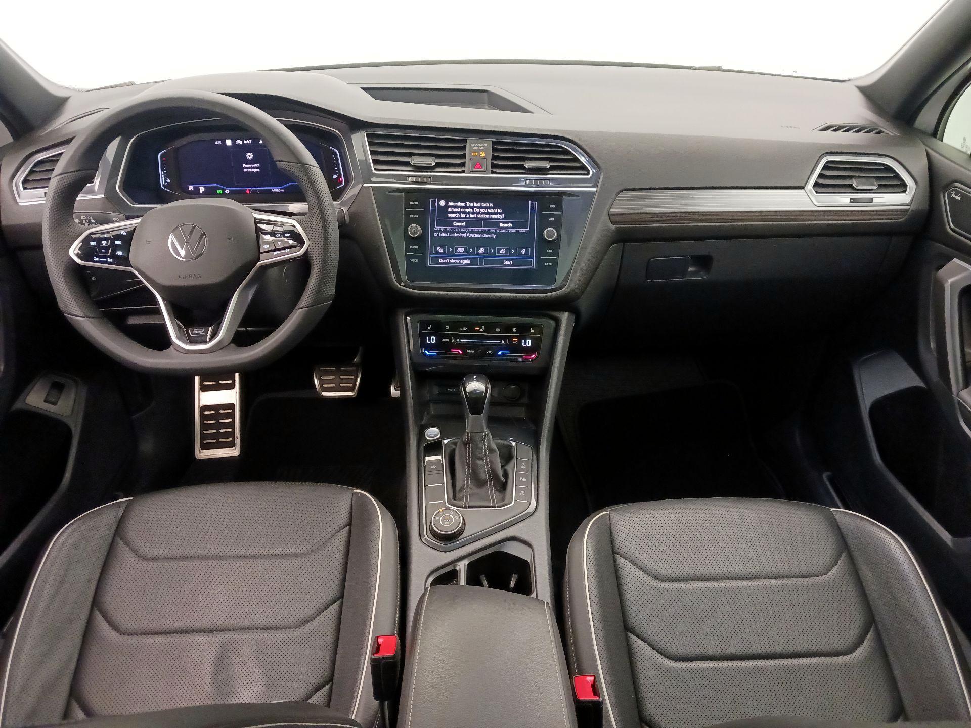 Thumbnail: 2022 Volkswagen Tiguan - 9