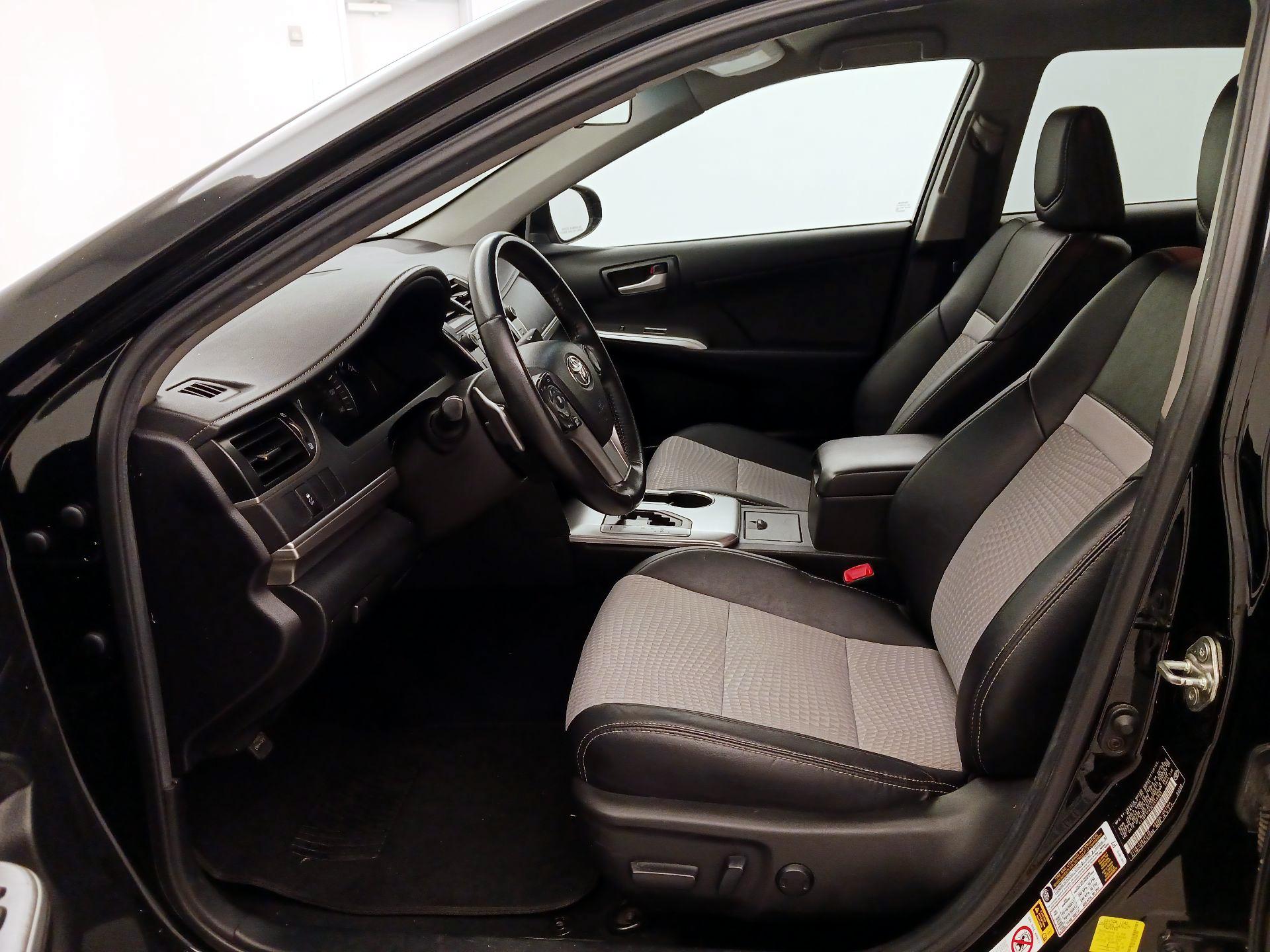 Thumbnail: 2014 Toyota Camry - 11