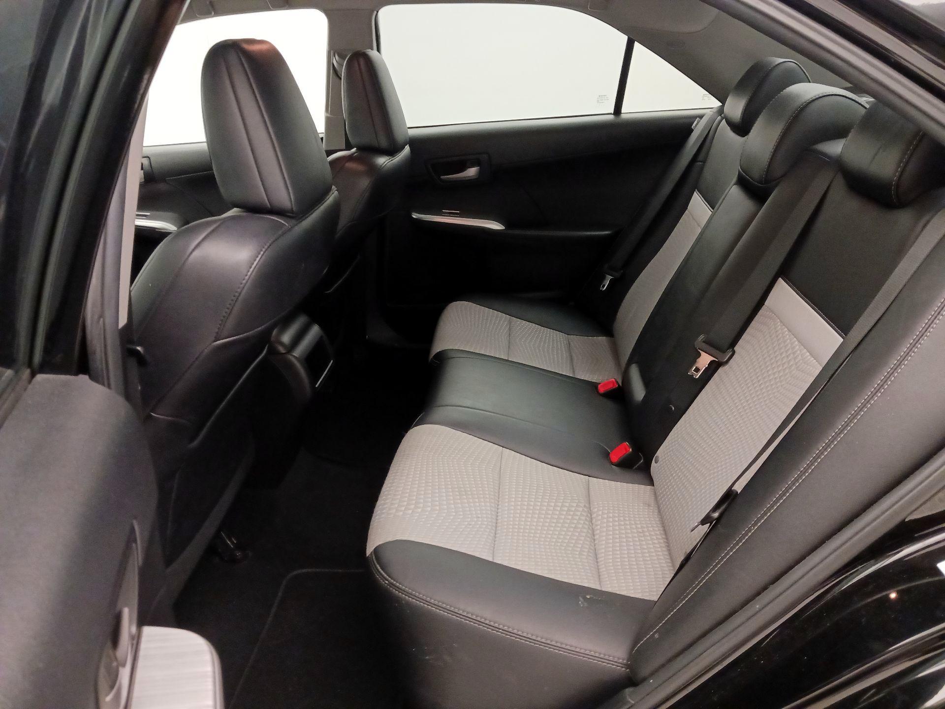Thumbnail: 2014 Toyota Camry - 19