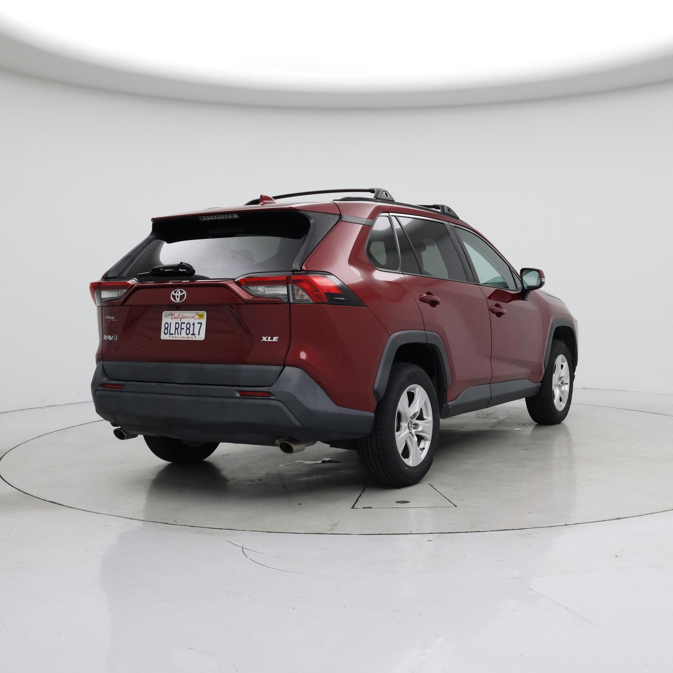 Thumbnail: 2019 Toyota RAV4 - 8