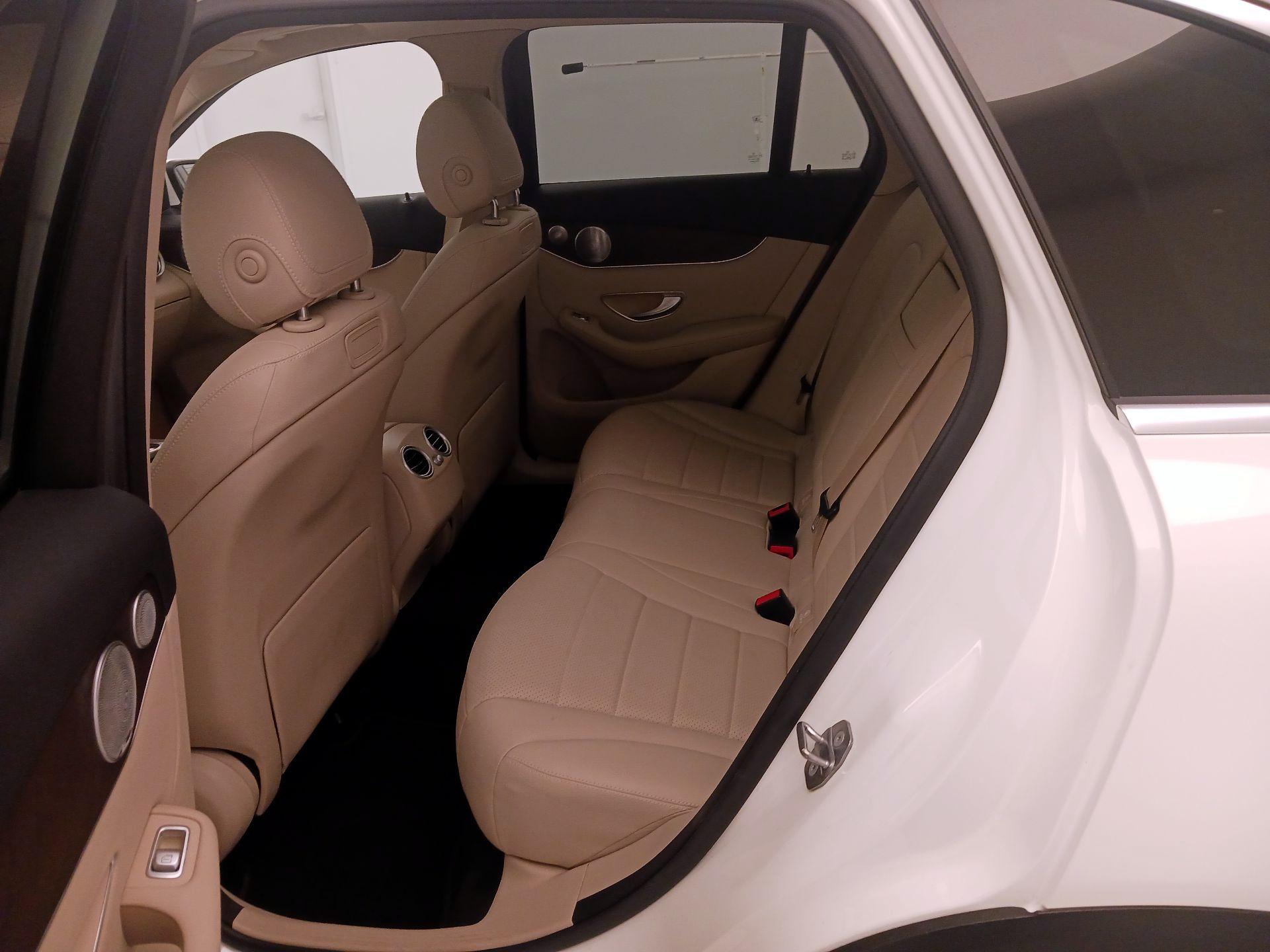 Thumbnail: 2019 Mercedes-Benz GLC - 19