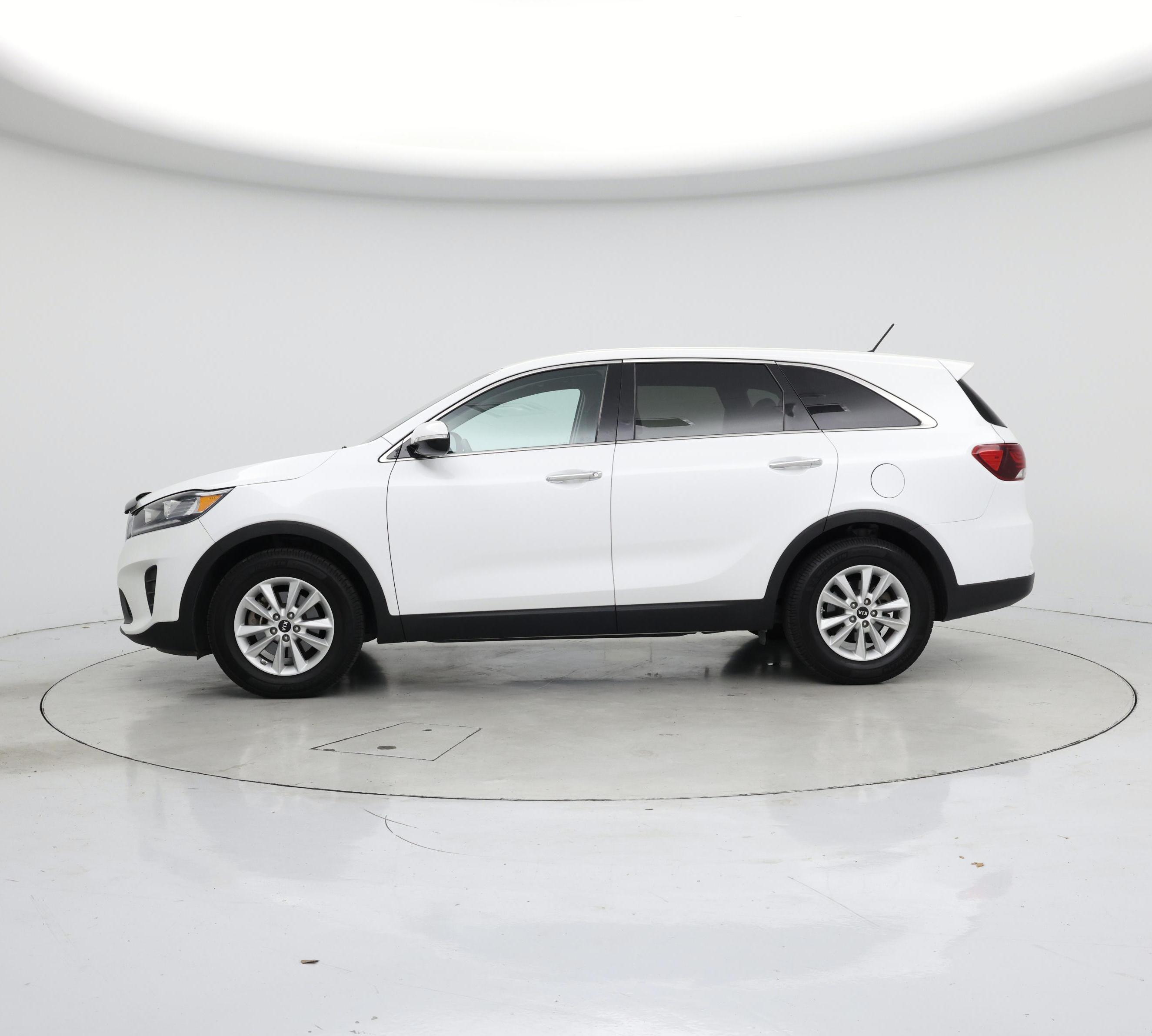 Thumbnail: 2020 Kia Sorento - 3