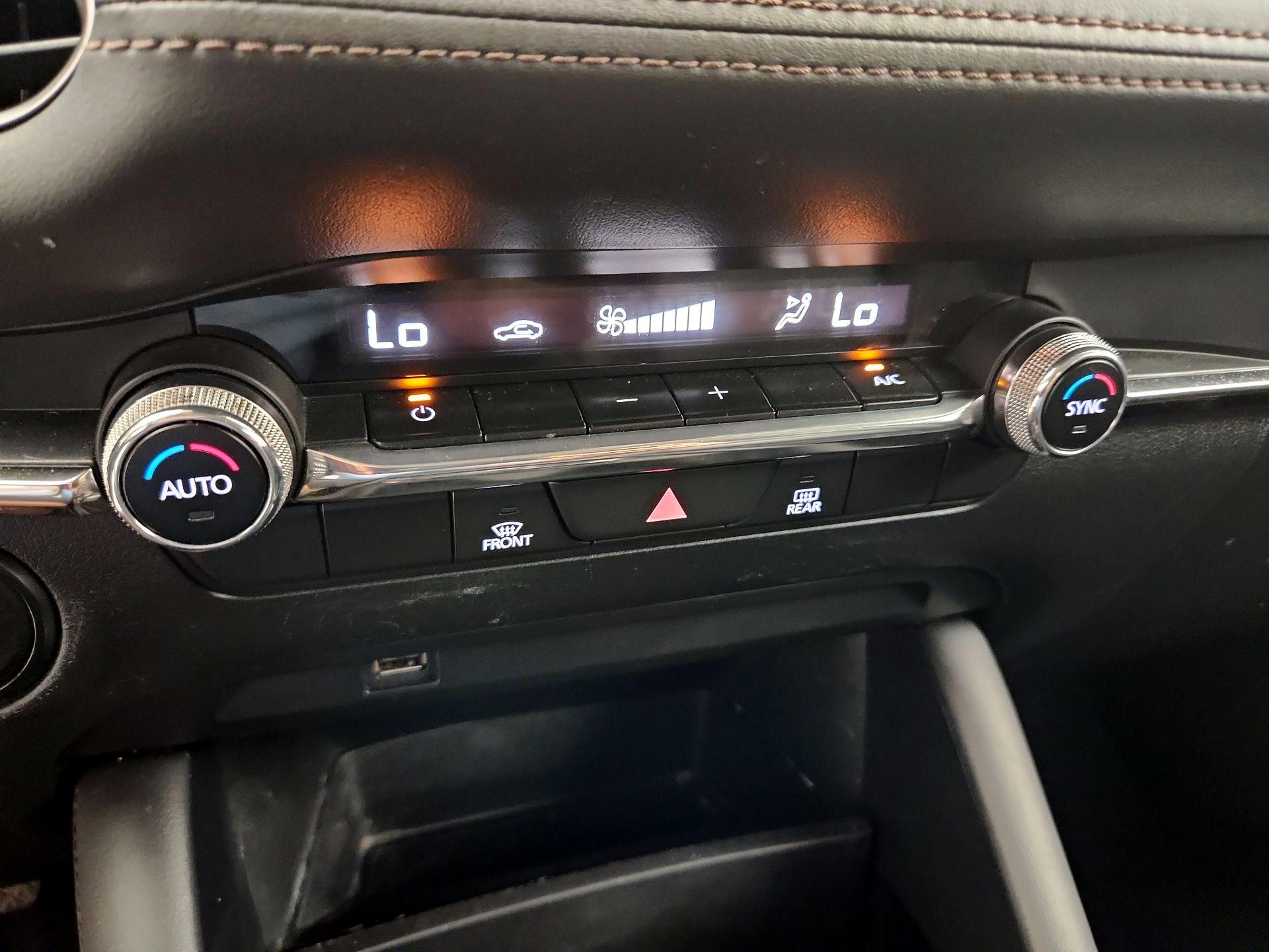 Thumbnail: 2019 Mazda Mazda3 - 16