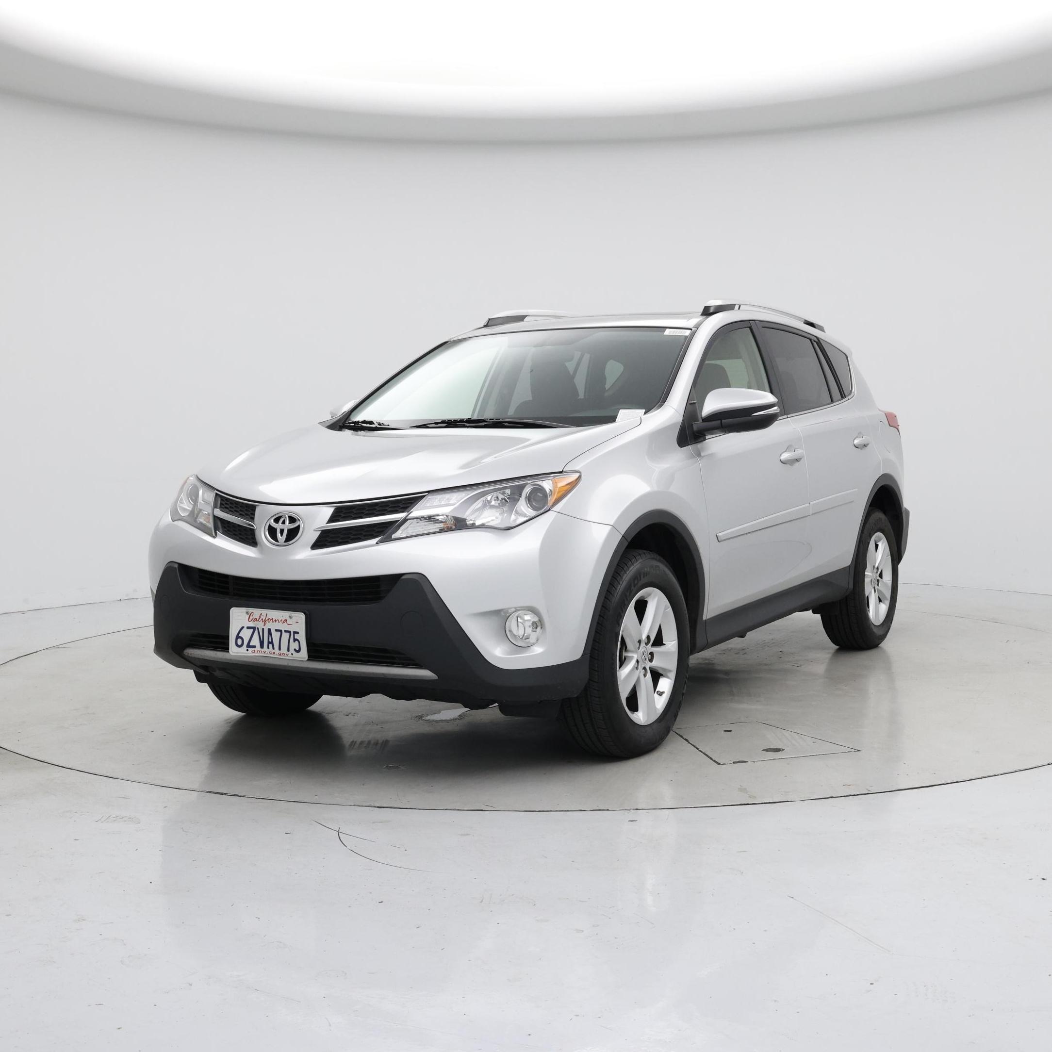 Thumbnail: 2013 Toyota RAV4 - 4