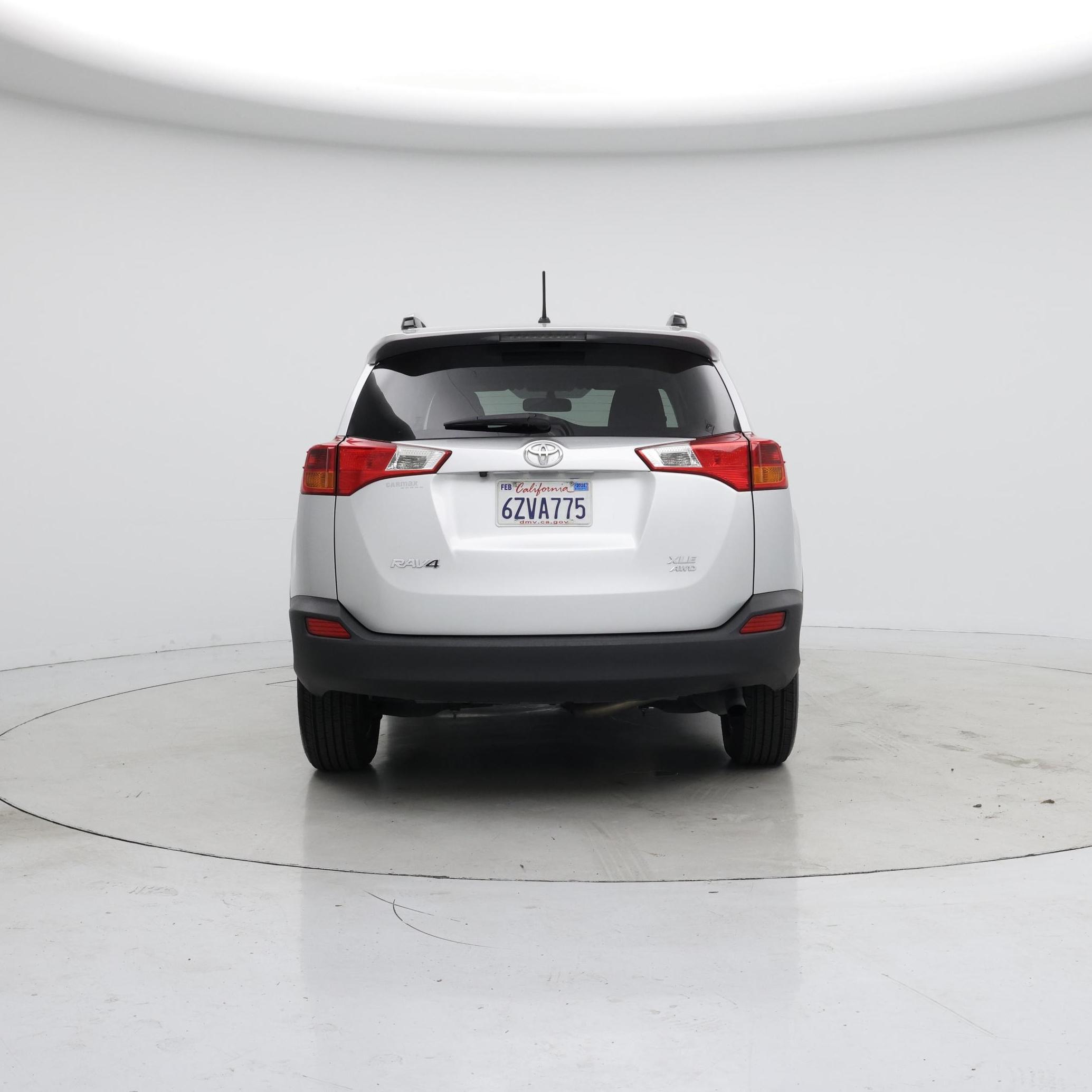 Thumbnail: 2013 Toyota RAV4 - 6