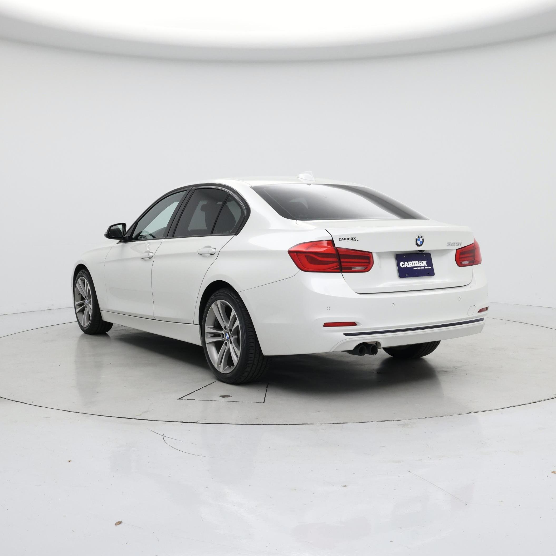 Thumbnail: 2016 BMW 3 Series - 2