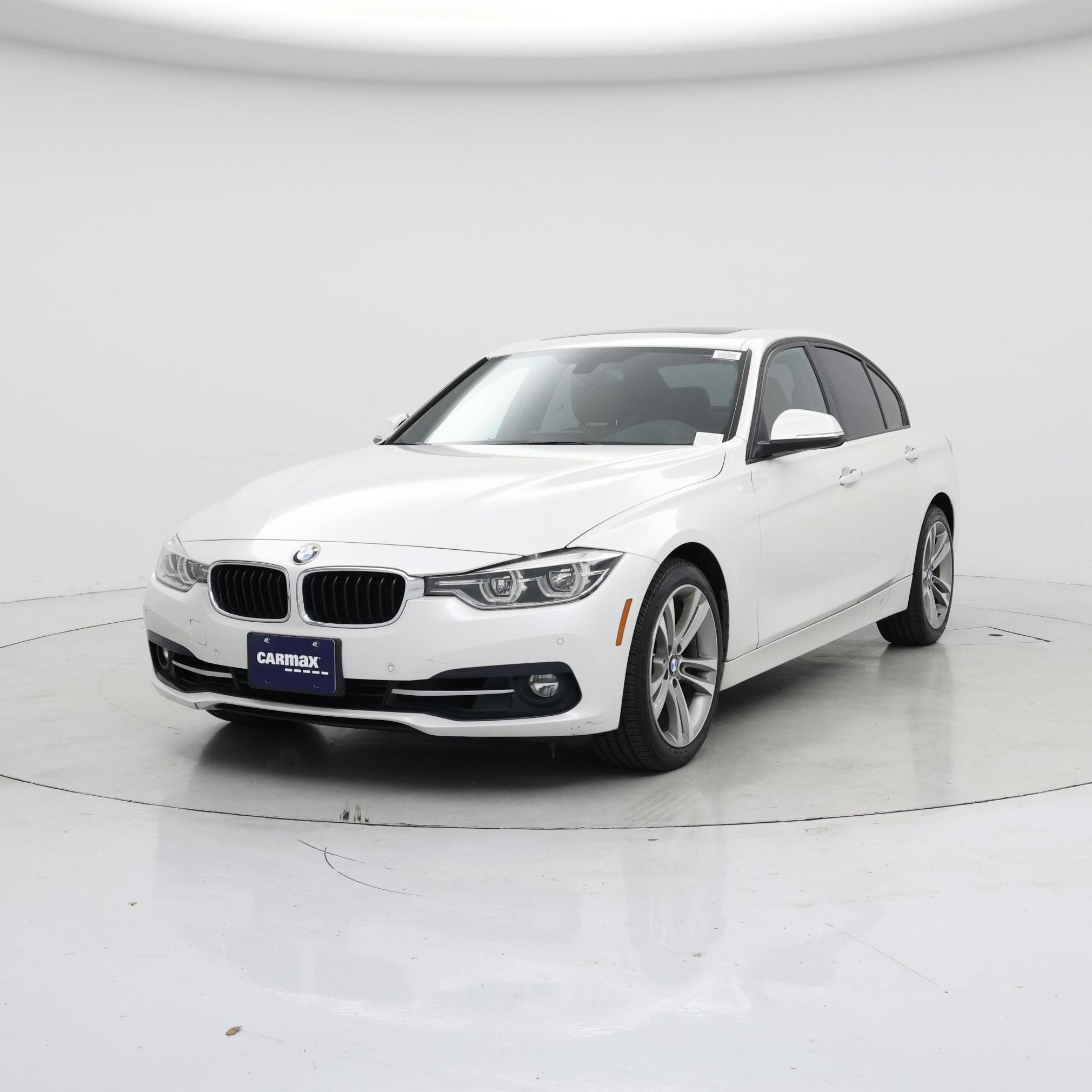 Thumbnail: 2016 BMW 3 Series - 4
