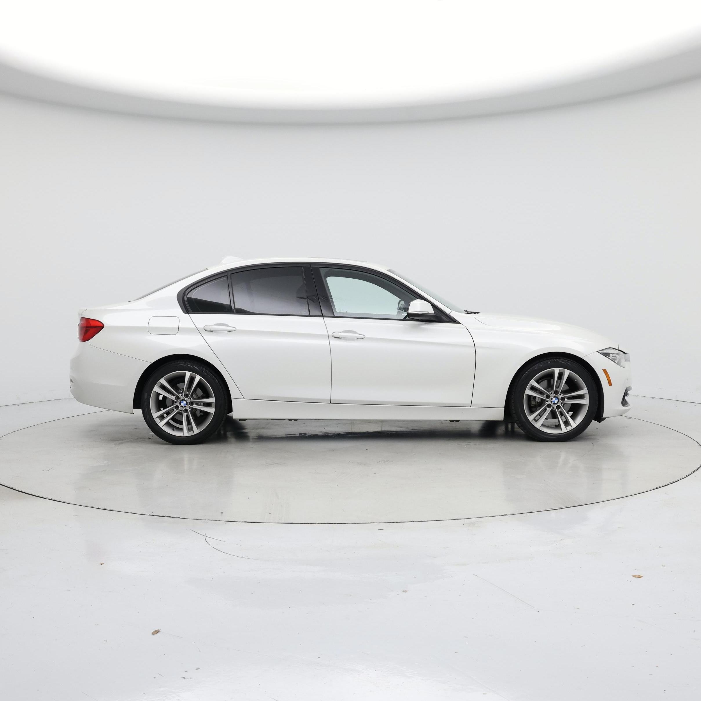 Thumbnail: 2016 BMW 3 Series - 7