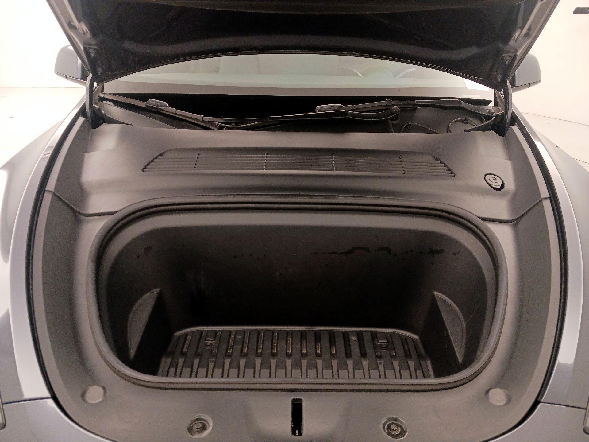 Thumbnail: 2021 Tesla Model Y - 20