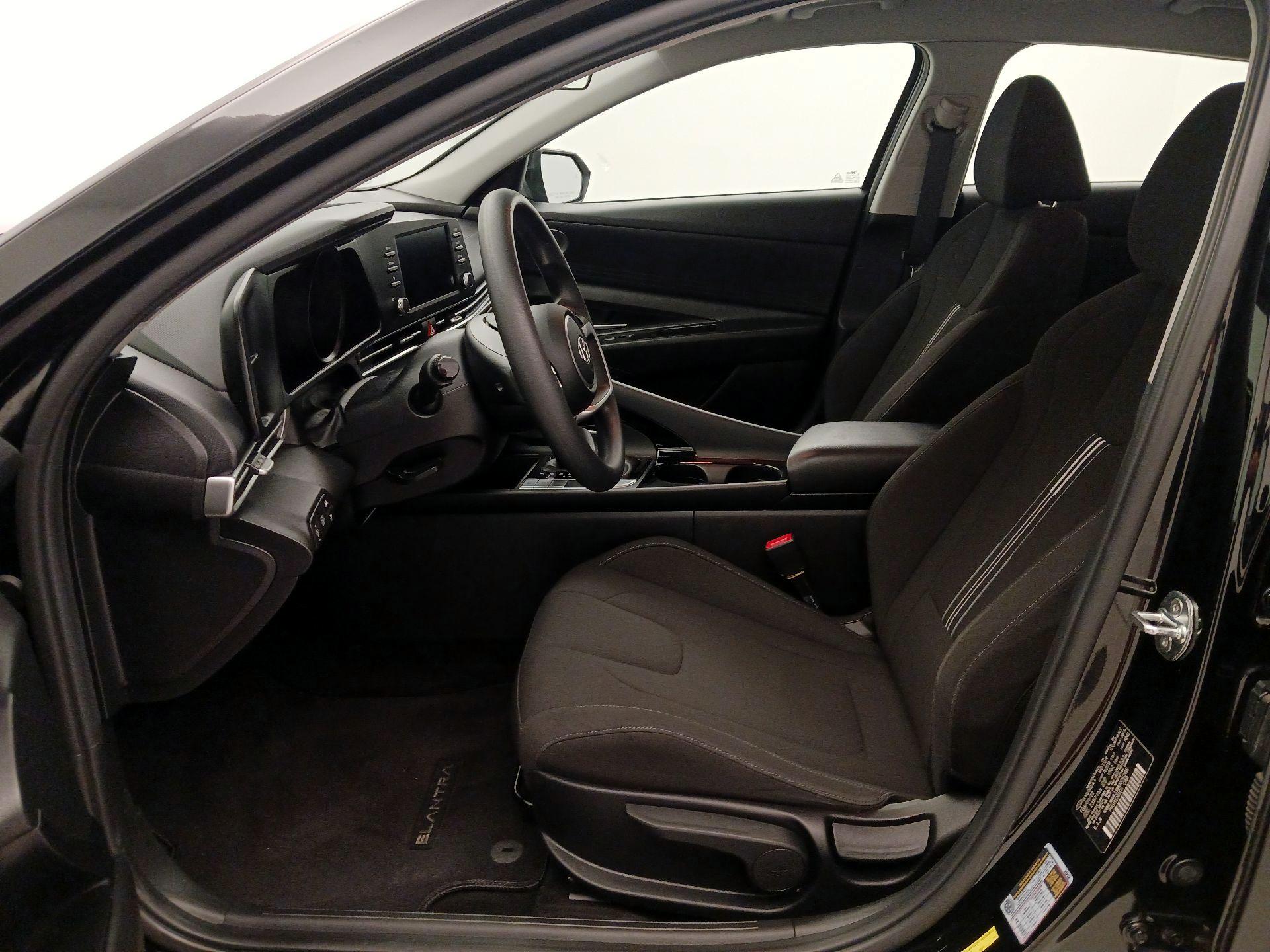 Thumbnail: 2021 Hyundai Elantra - 11