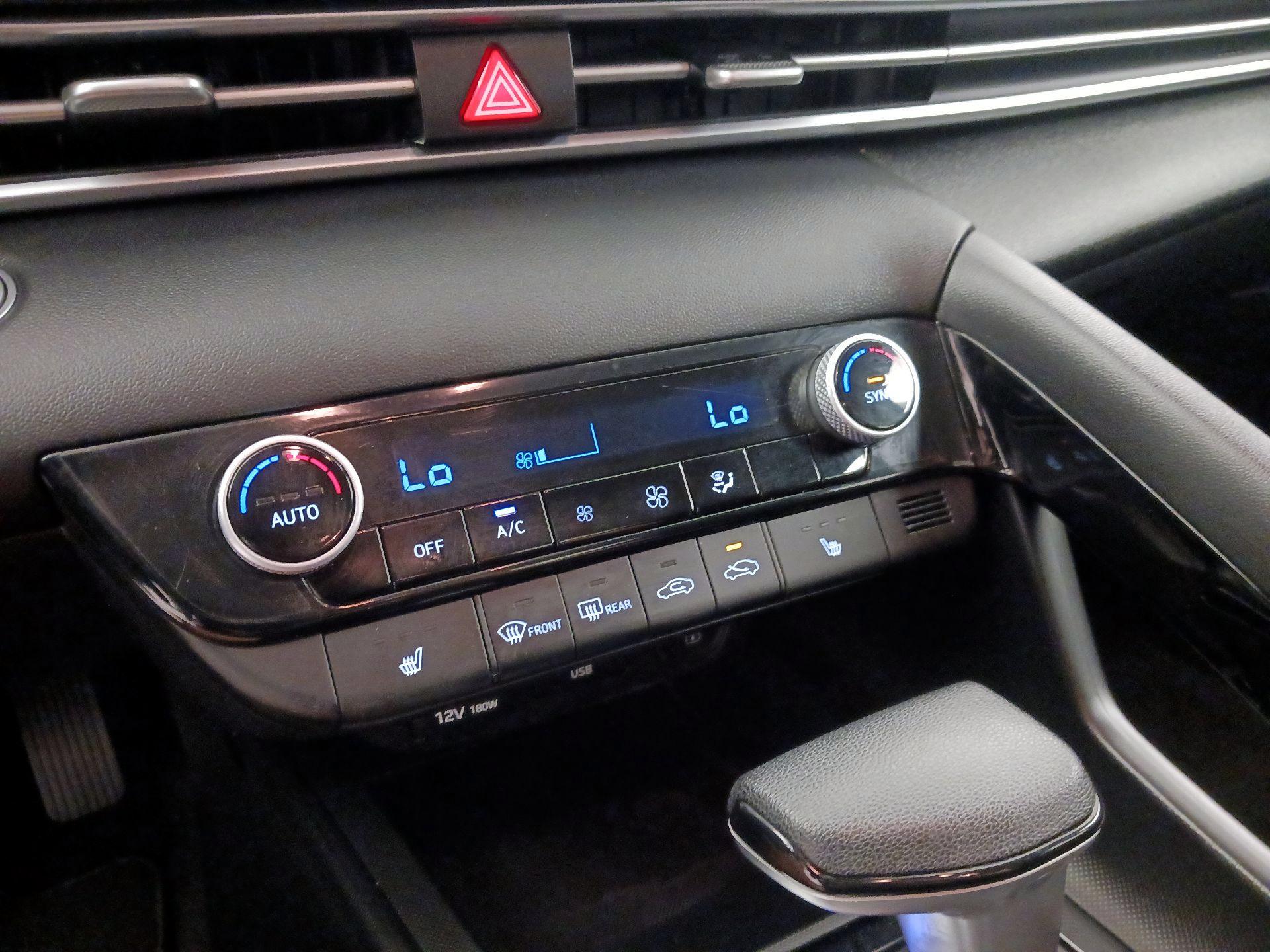 Thumbnail: 2021 Hyundai Elantra - 16
