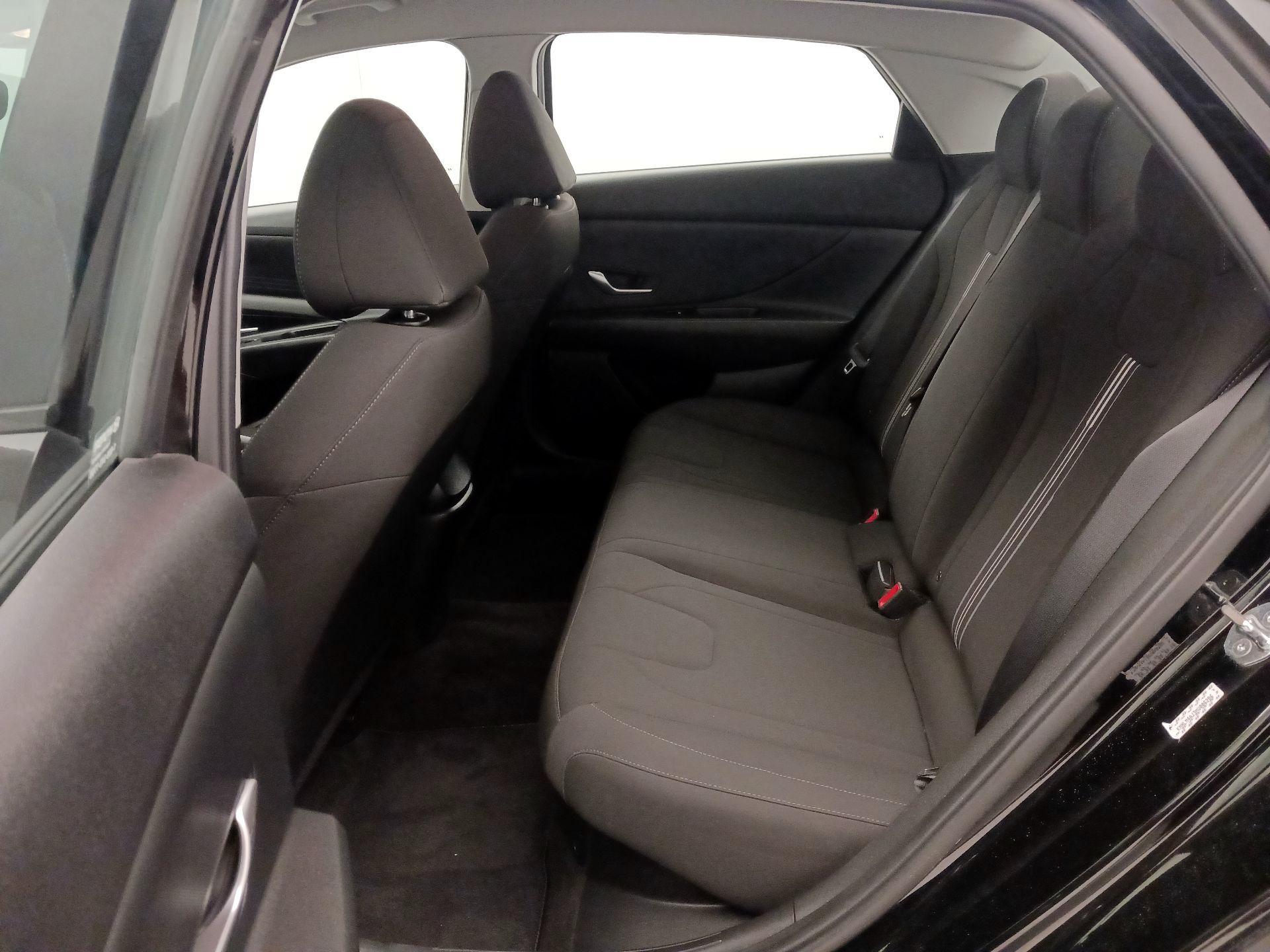Thumbnail: 2021 Hyundai Elantra - 19