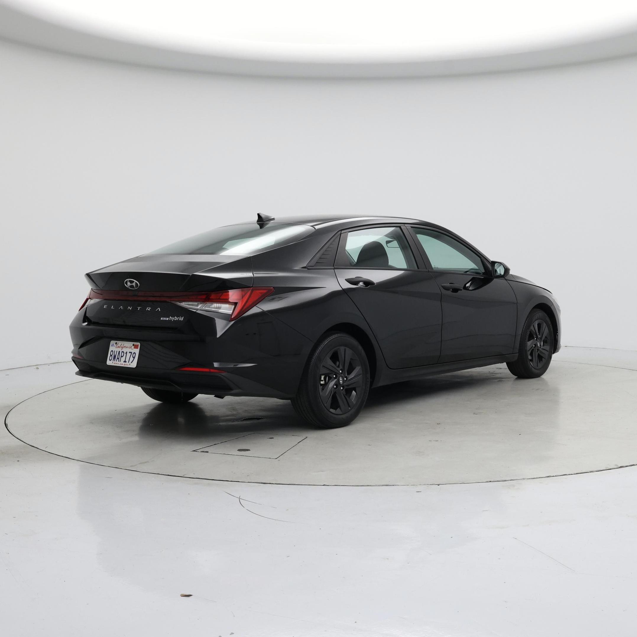 Thumbnail: 2021 Hyundai Elantra - 8