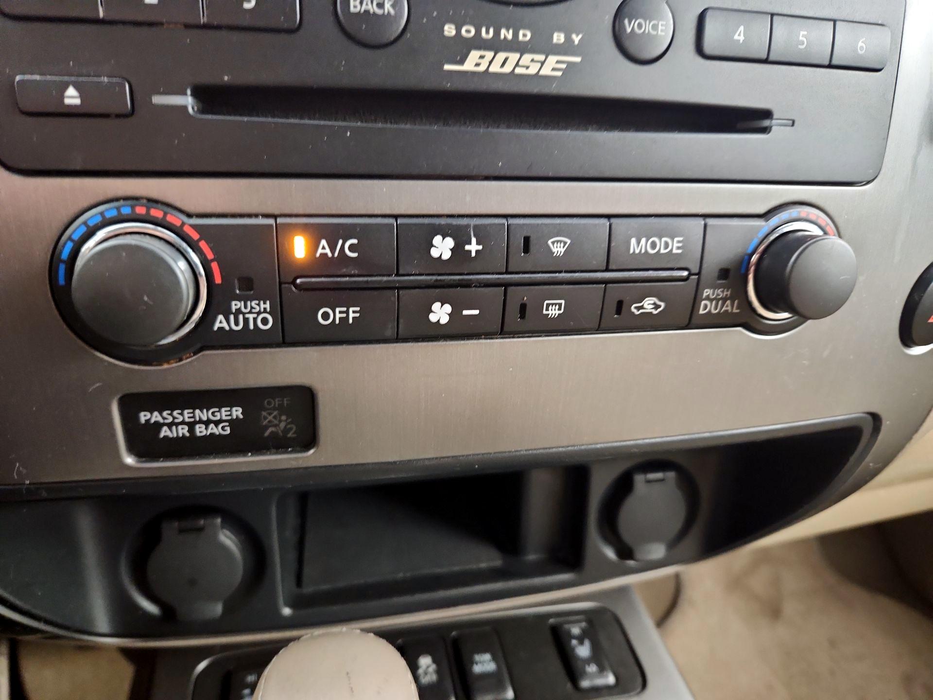 Thumbnail: 2014 Nissan Armada - 16