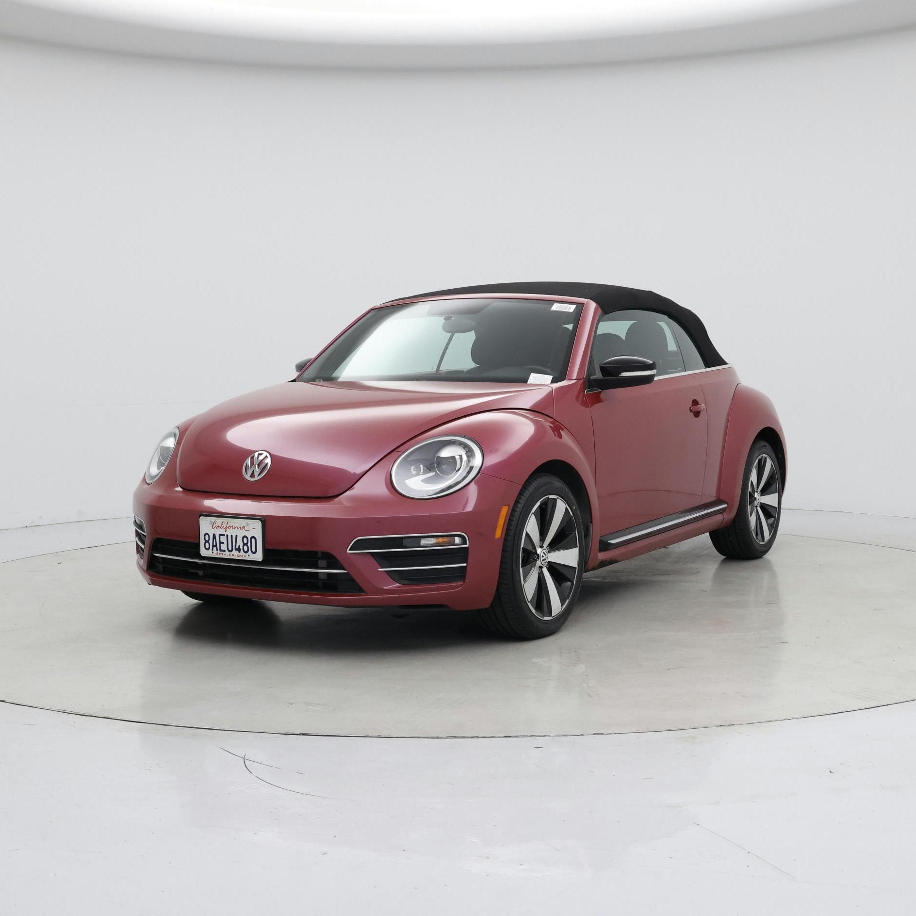 Thumbnail: 2017 Volkswagen Beetle - 4