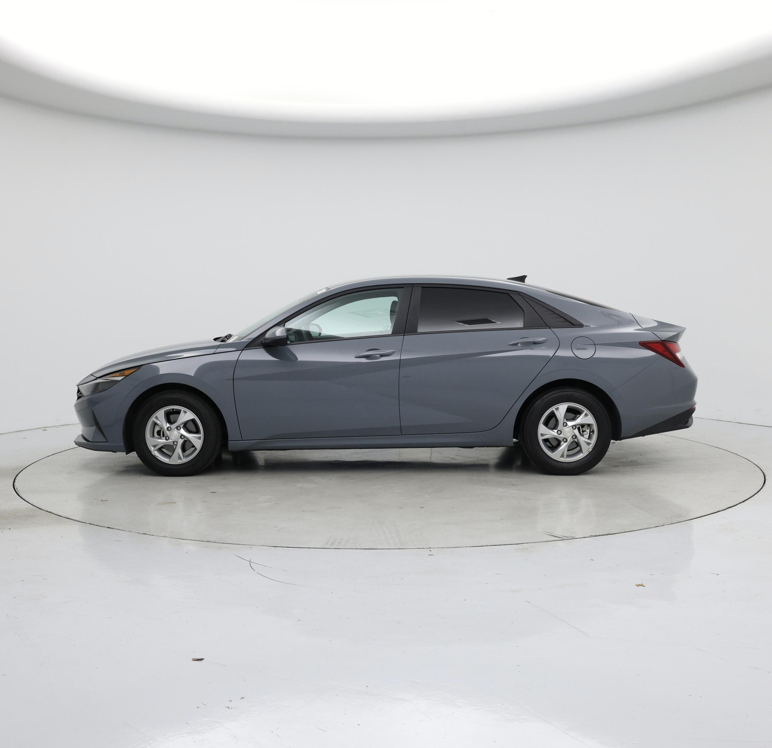 Thumbnail: 2022 Hyundai Elantra - 3