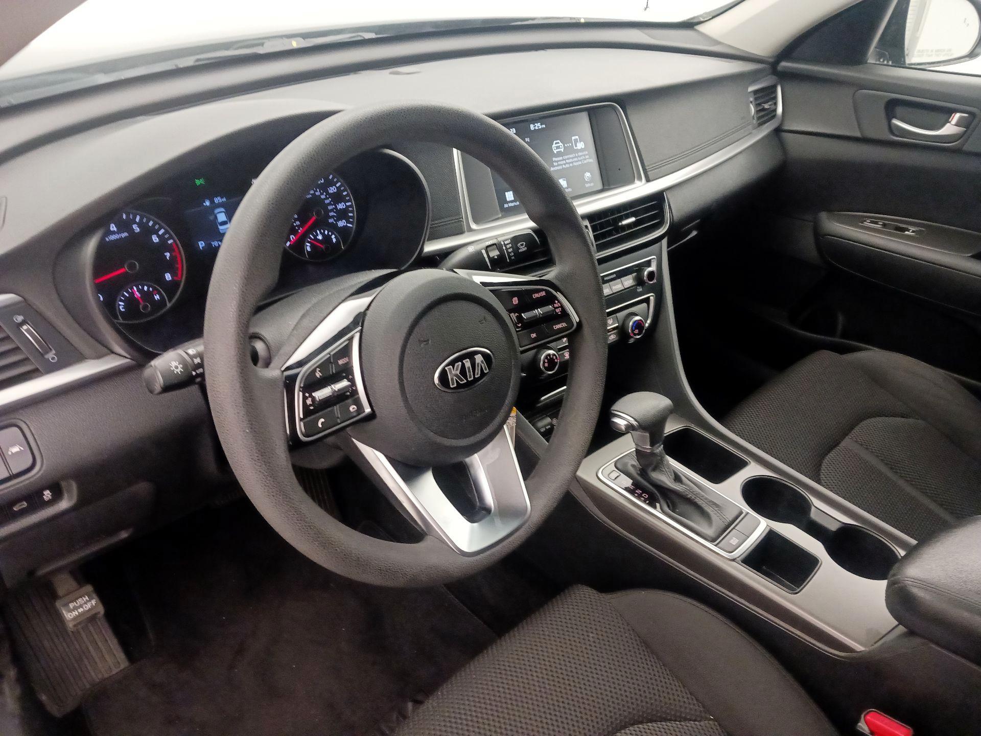 Thumbnail: 2020 Kia Optima - 9