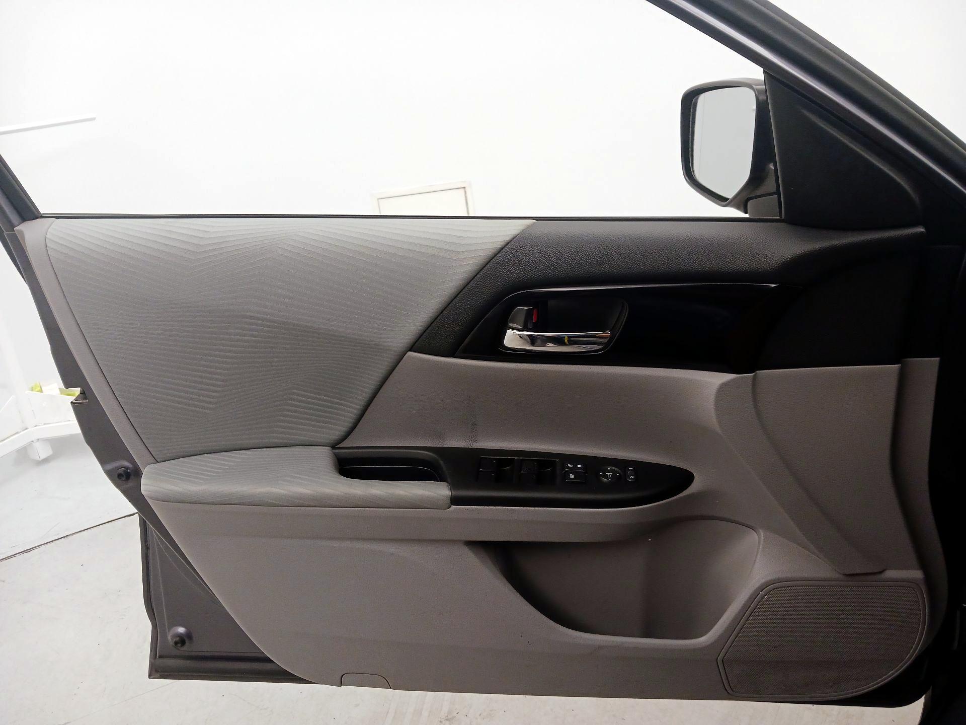Thumbnail: 2016 Honda Accord - 12
