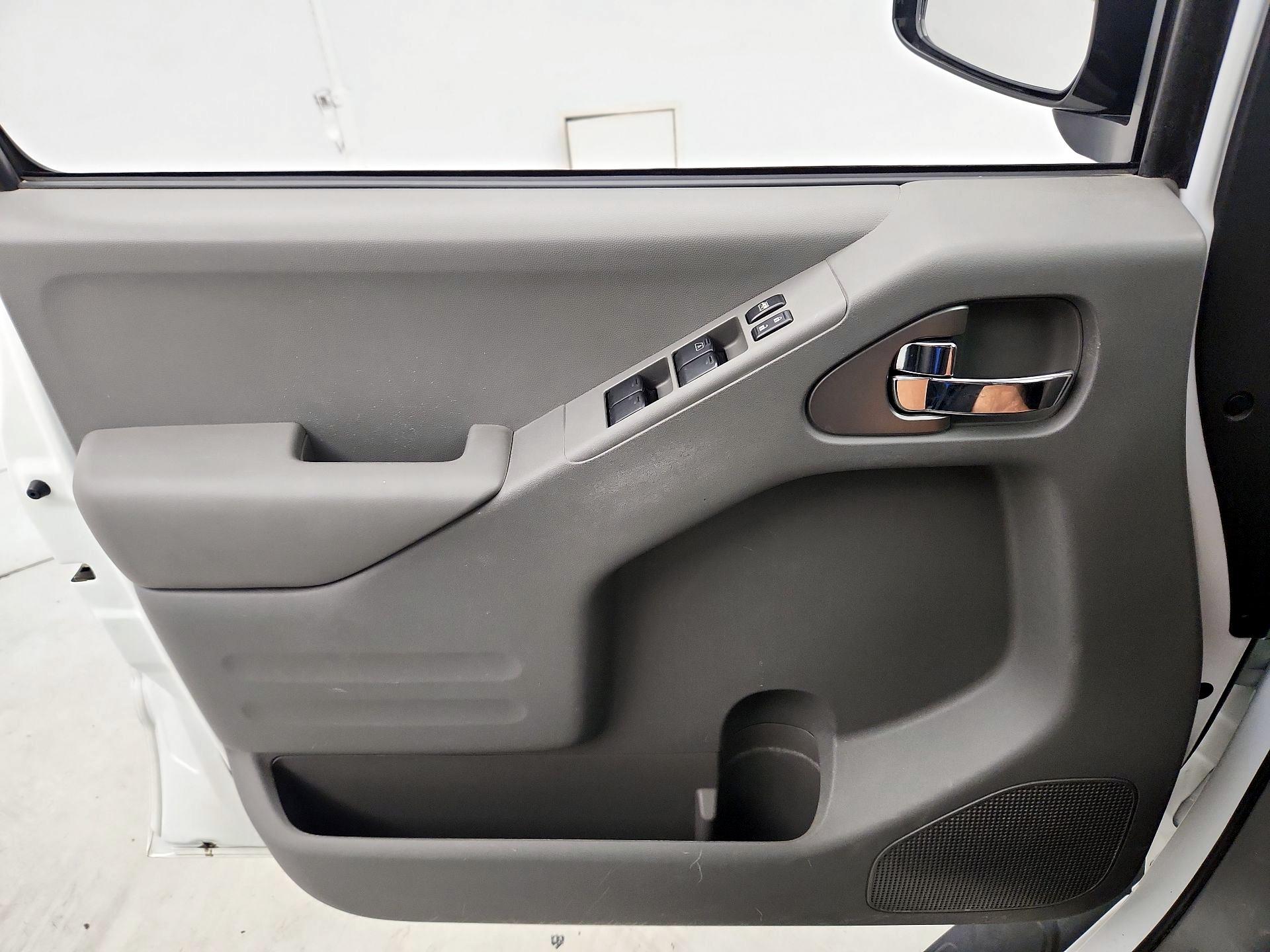Thumbnail: 2020 Nissan Frontier - 12