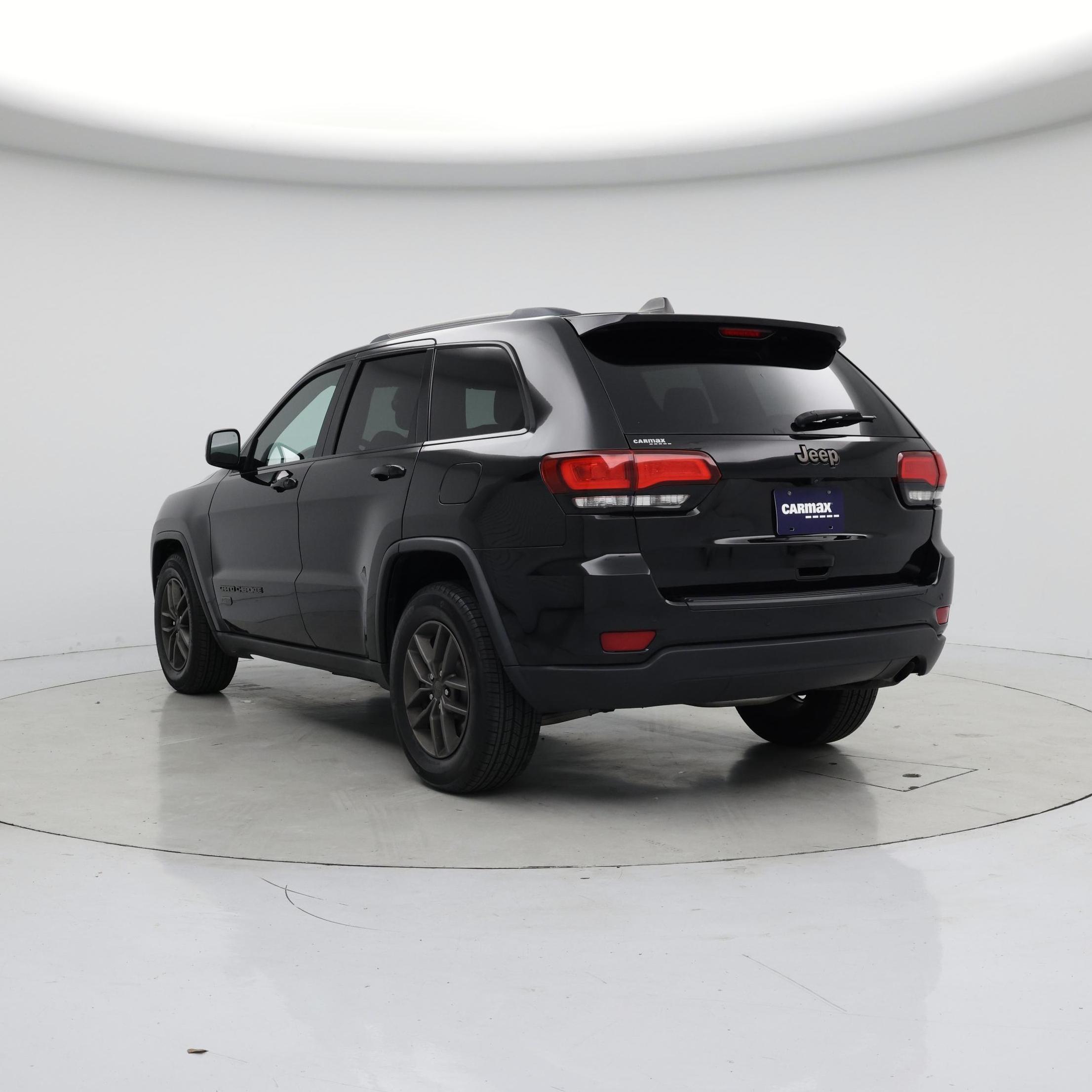 Thumbnail: 2017 Jeep Grand Cherokee - 2