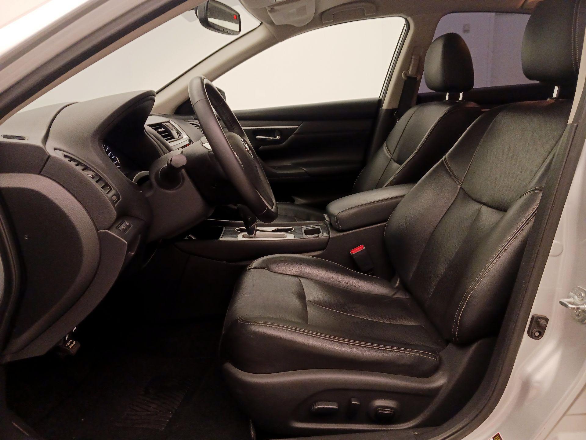Thumbnail: 2018 Nissan Altima - 11