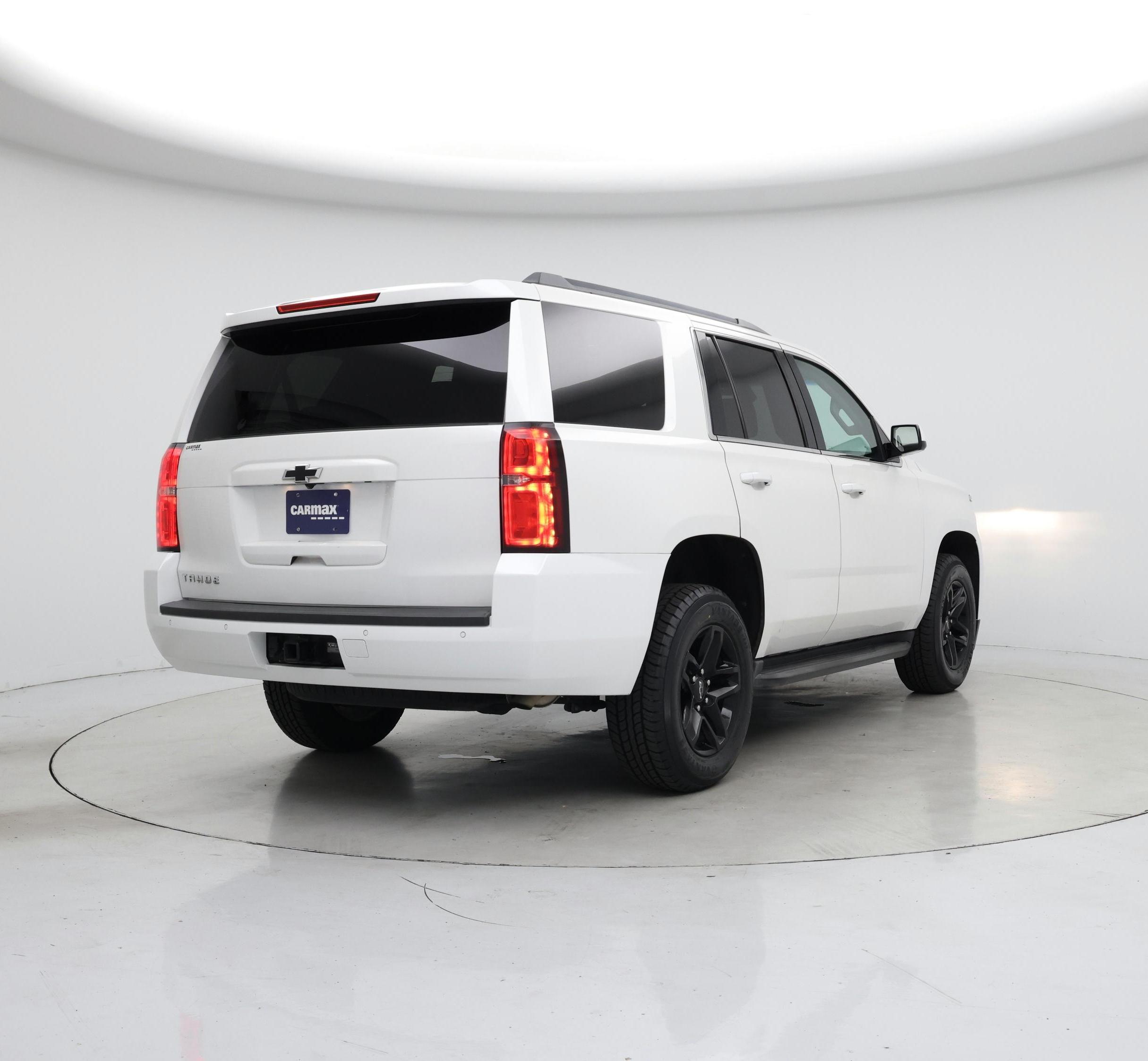 Thumbnail: 2017 Chevrolet Tahoe - 8