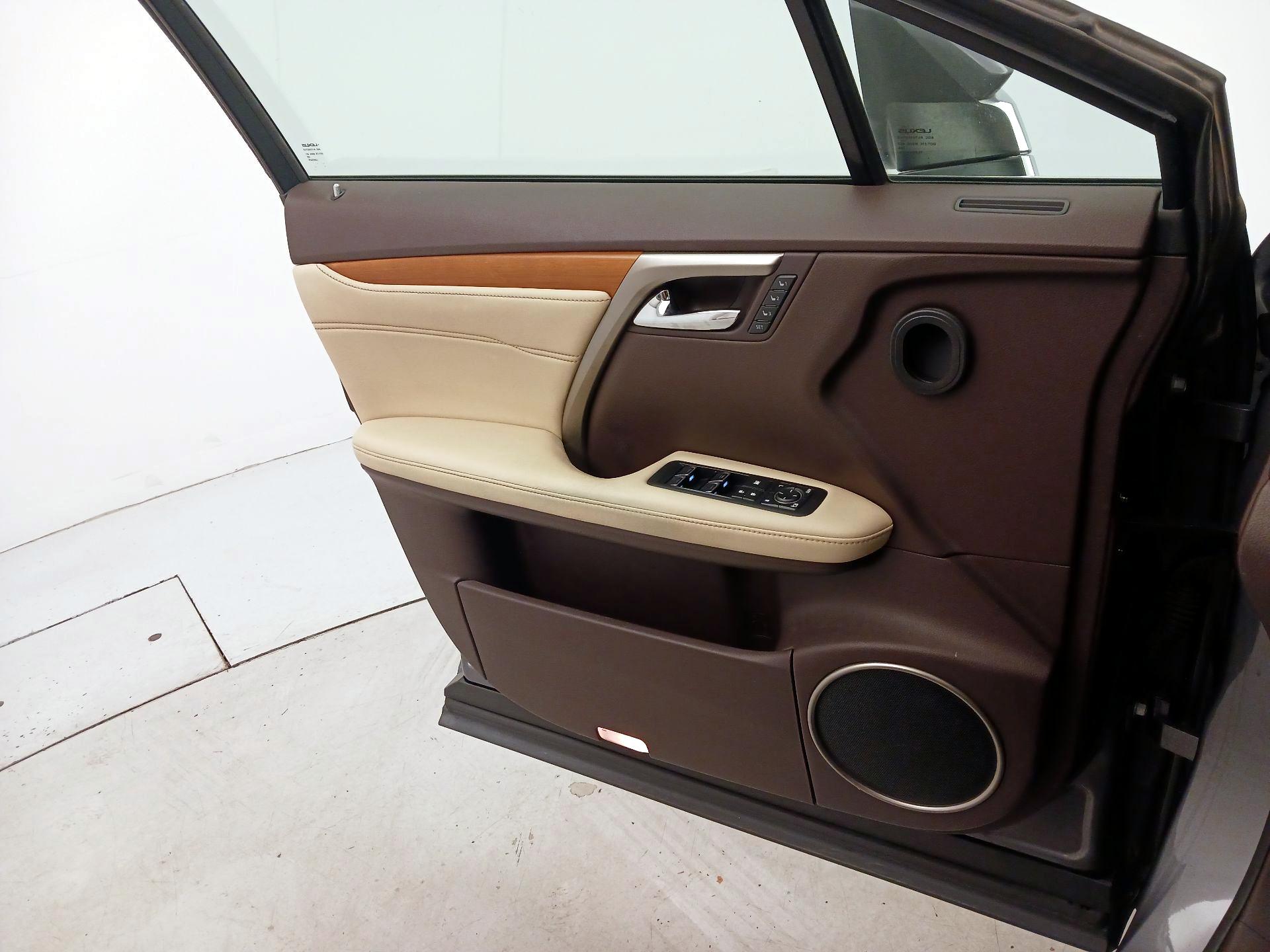Thumbnail: 2016 Lexus RX - 12