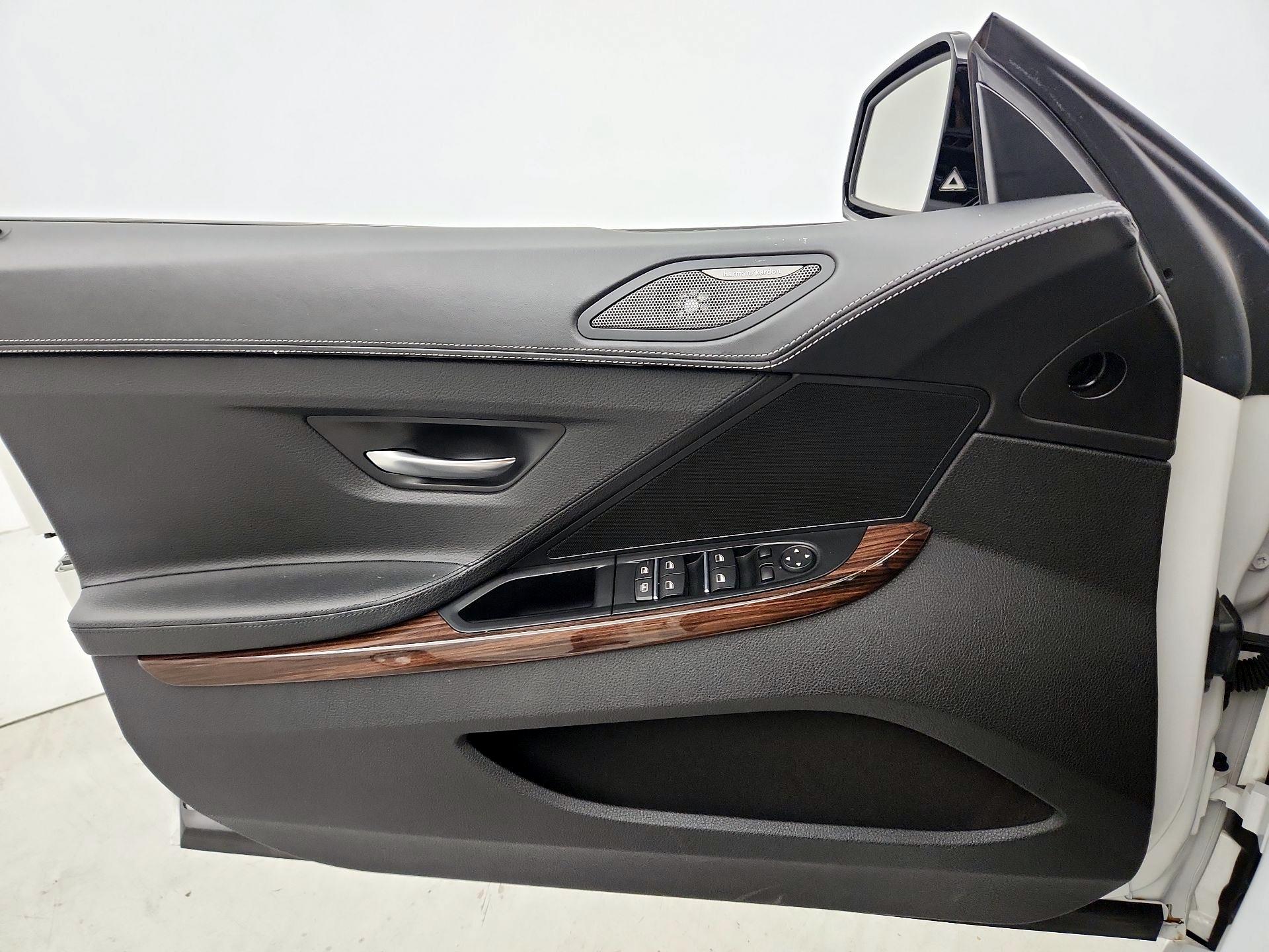 Thumbnail: 2016 BMW 6 Series - 12