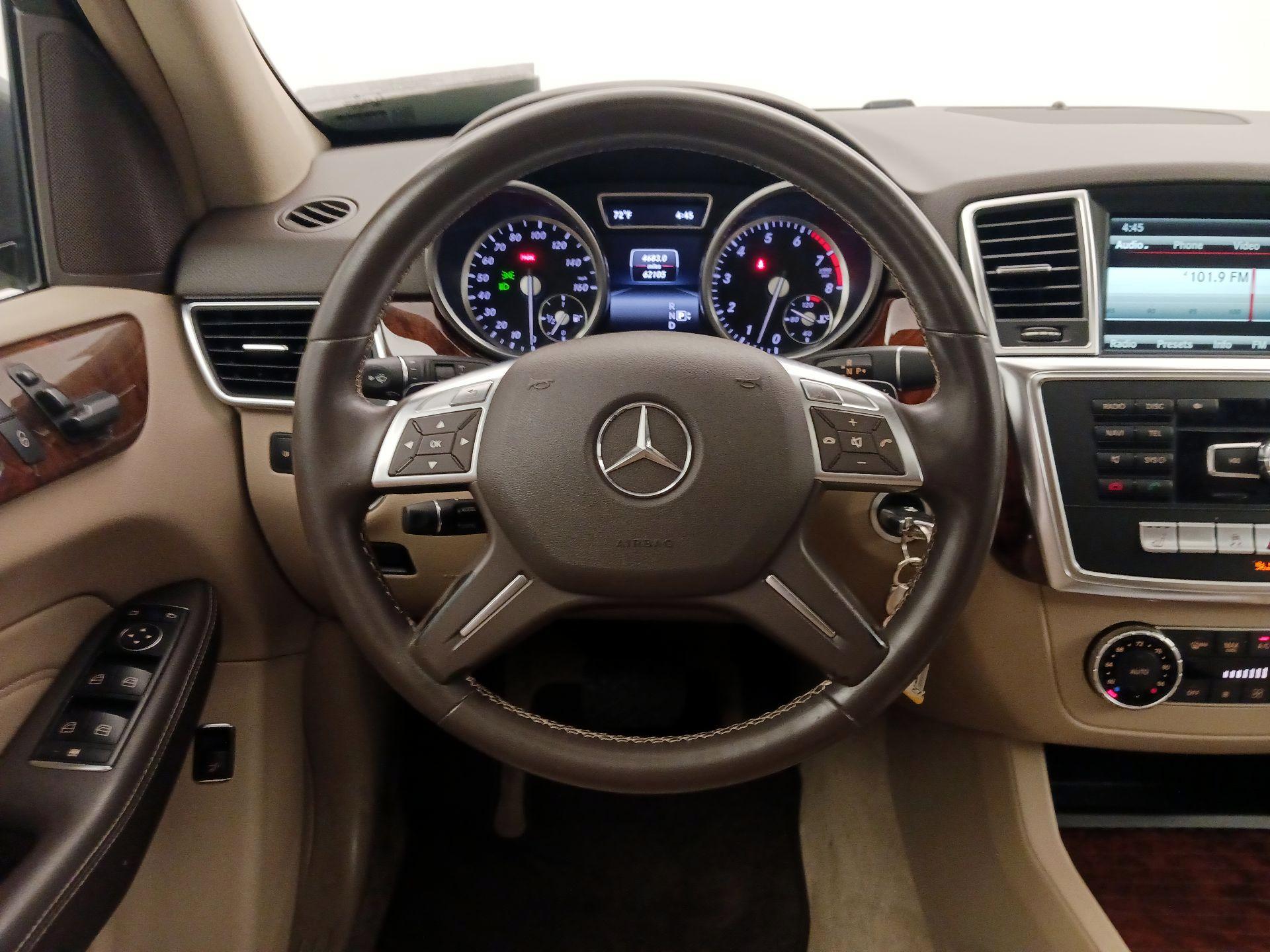 Thumbnail: 2014 Mercedes-Benz M-Class - 10