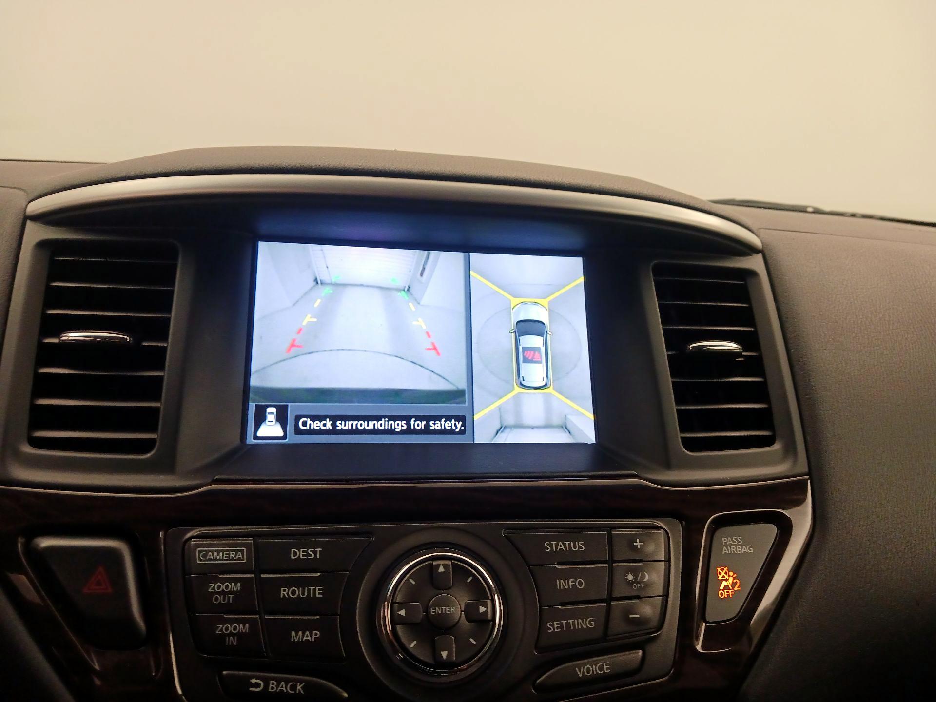 Thumbnail: 2015 Nissan Pathfinder - 15