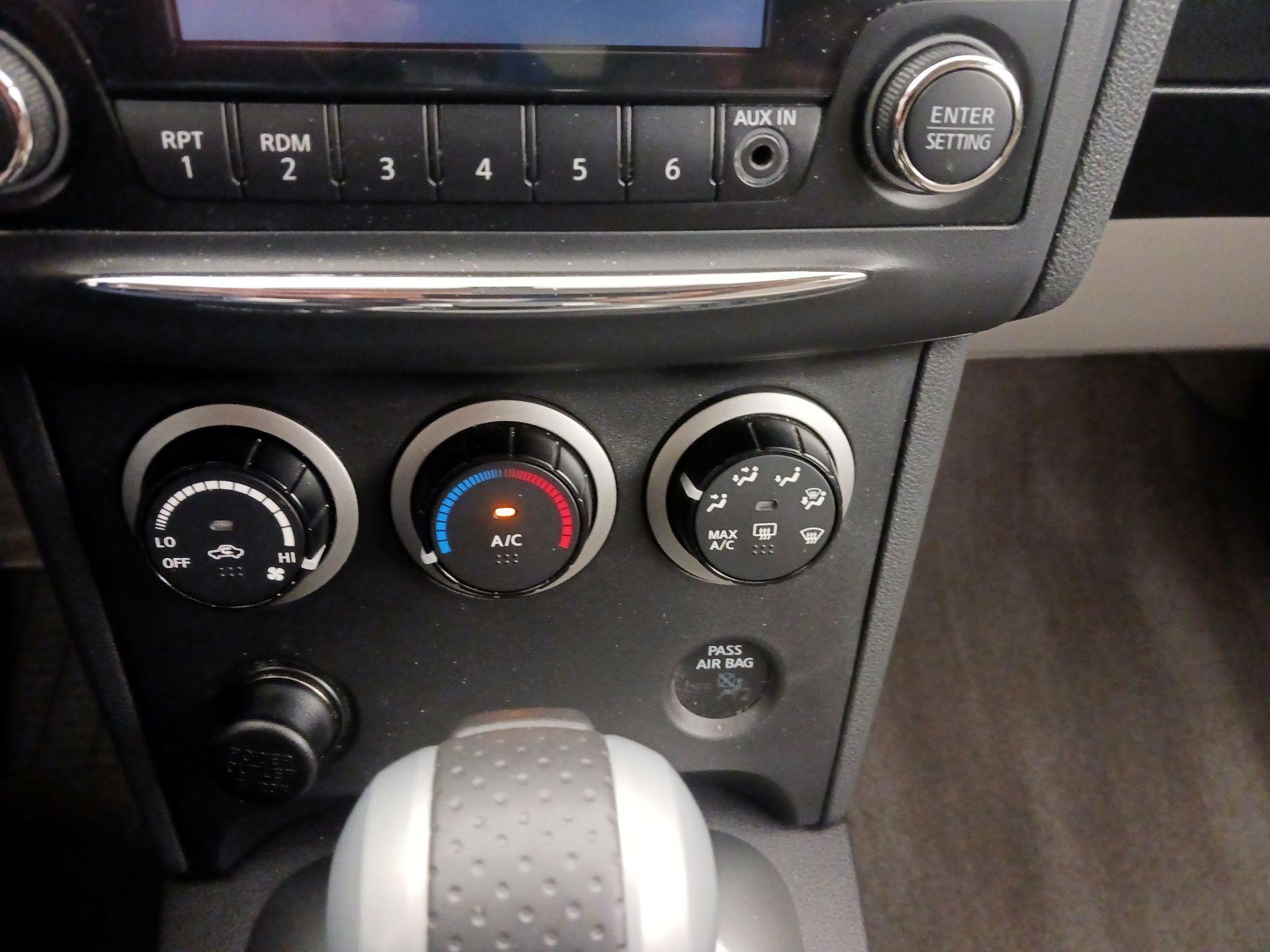Thumbnail: 2015 Nissan Rogue - 16