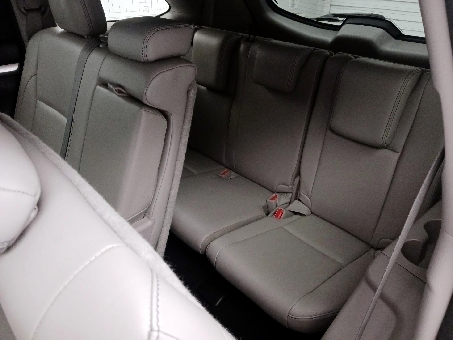 Thumbnail: 2018 Toyota Highlander - 20