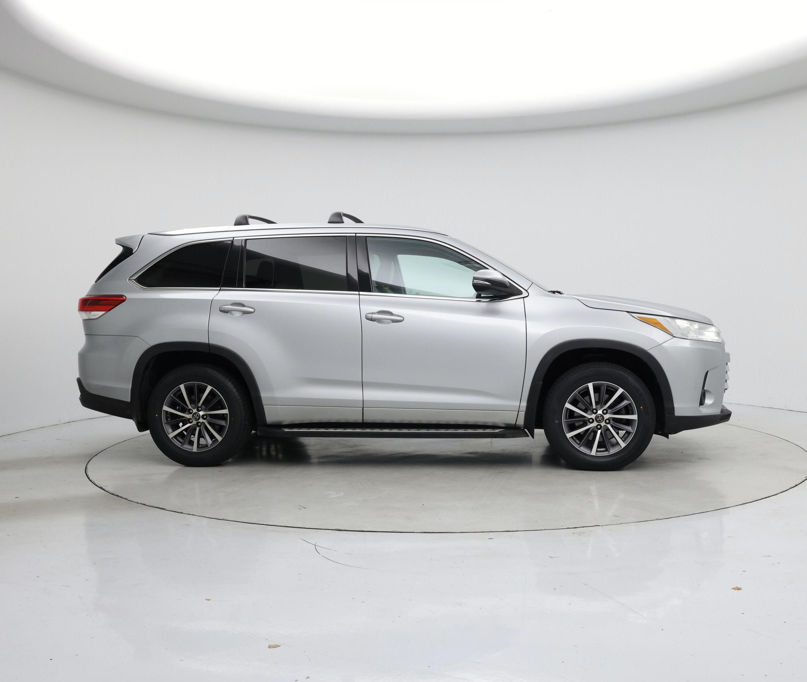 Thumbnail: 2018 Toyota Highlander - 7