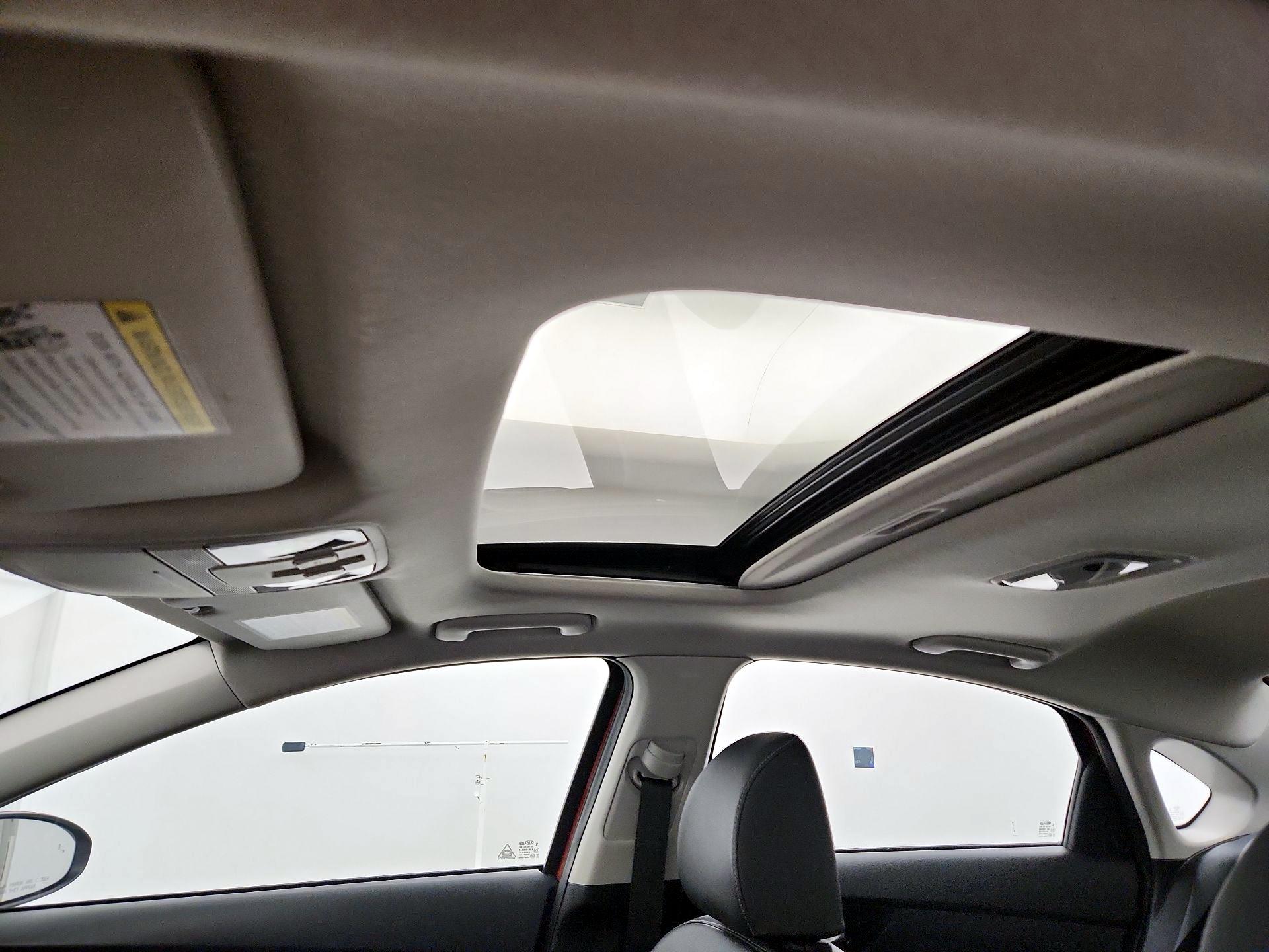 Thumbnail: 2019 Kia Forte - 19