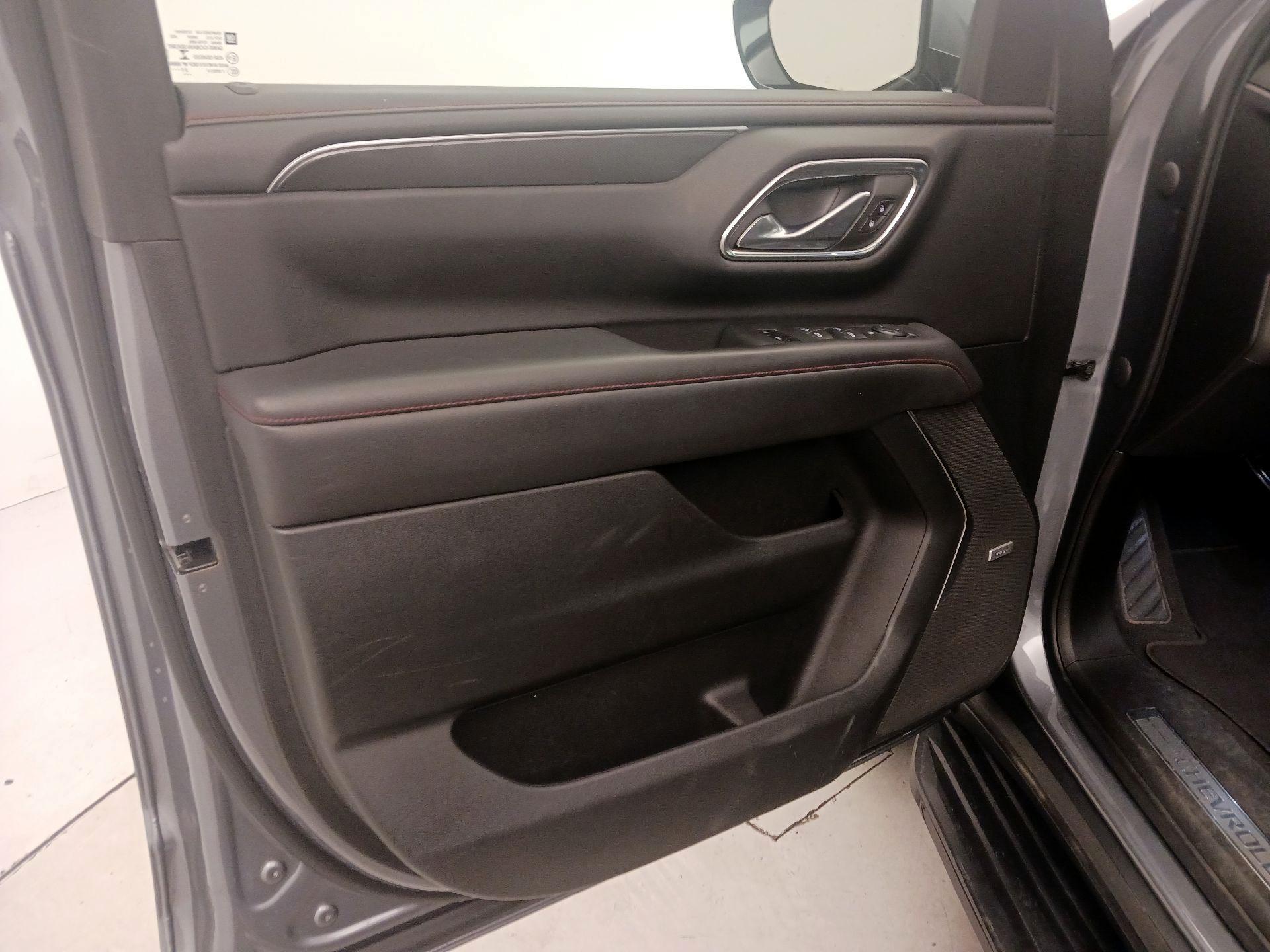 Thumbnail: 2021 Chevrolet Tahoe - 12