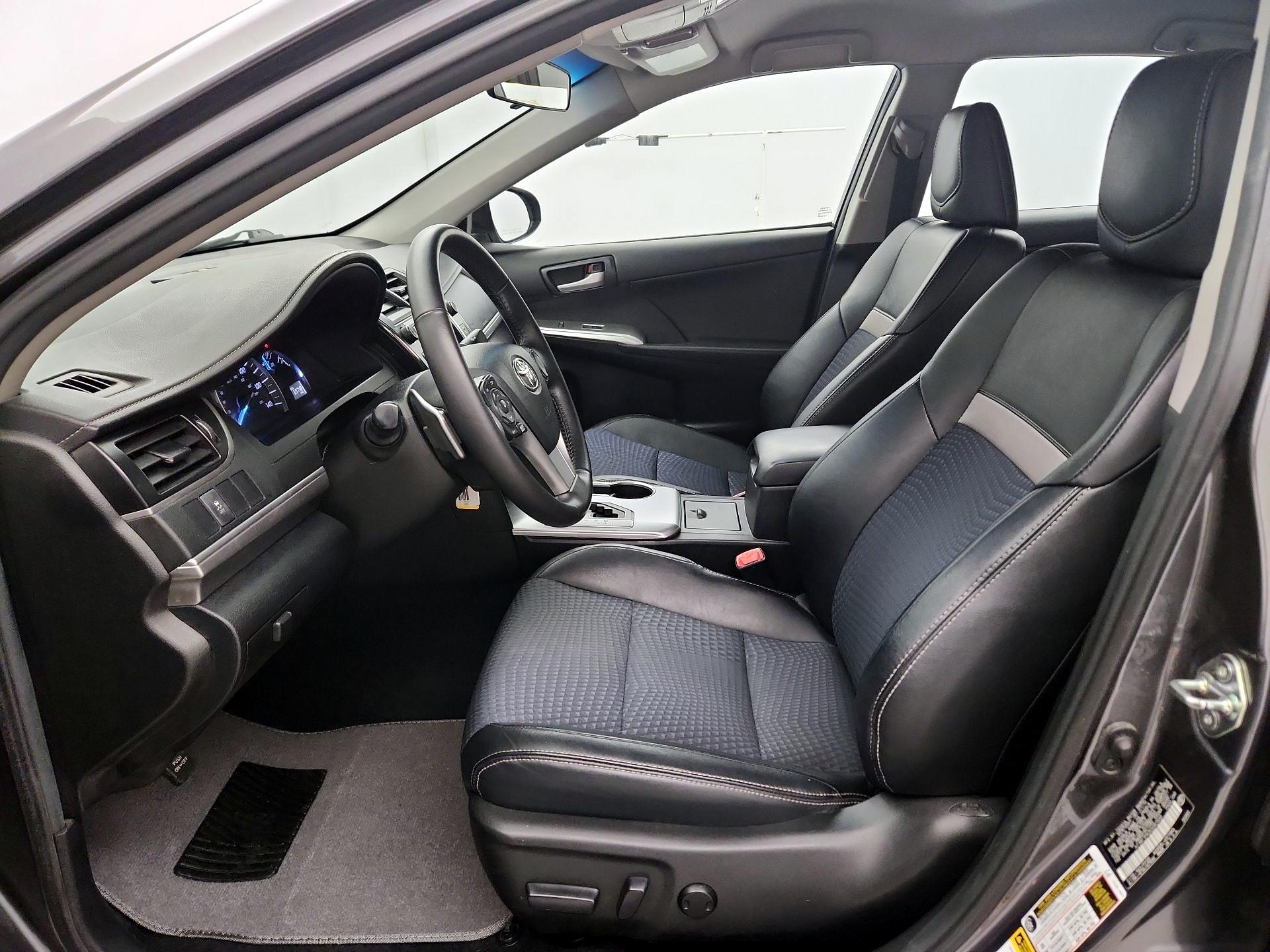 Thumbnail: 2014 Toyota Camry - 11