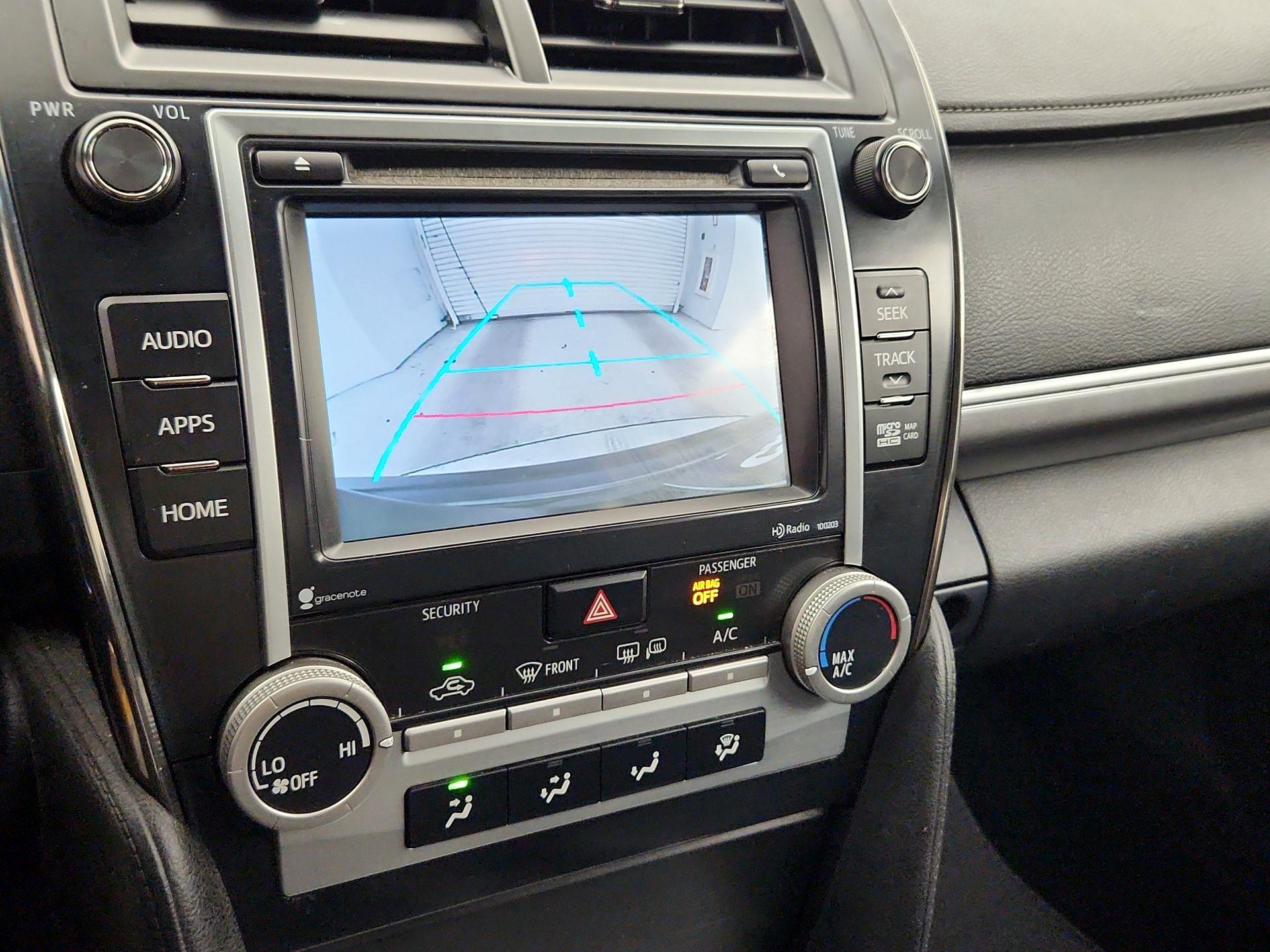 Thumbnail: 2014 Toyota Camry - 13