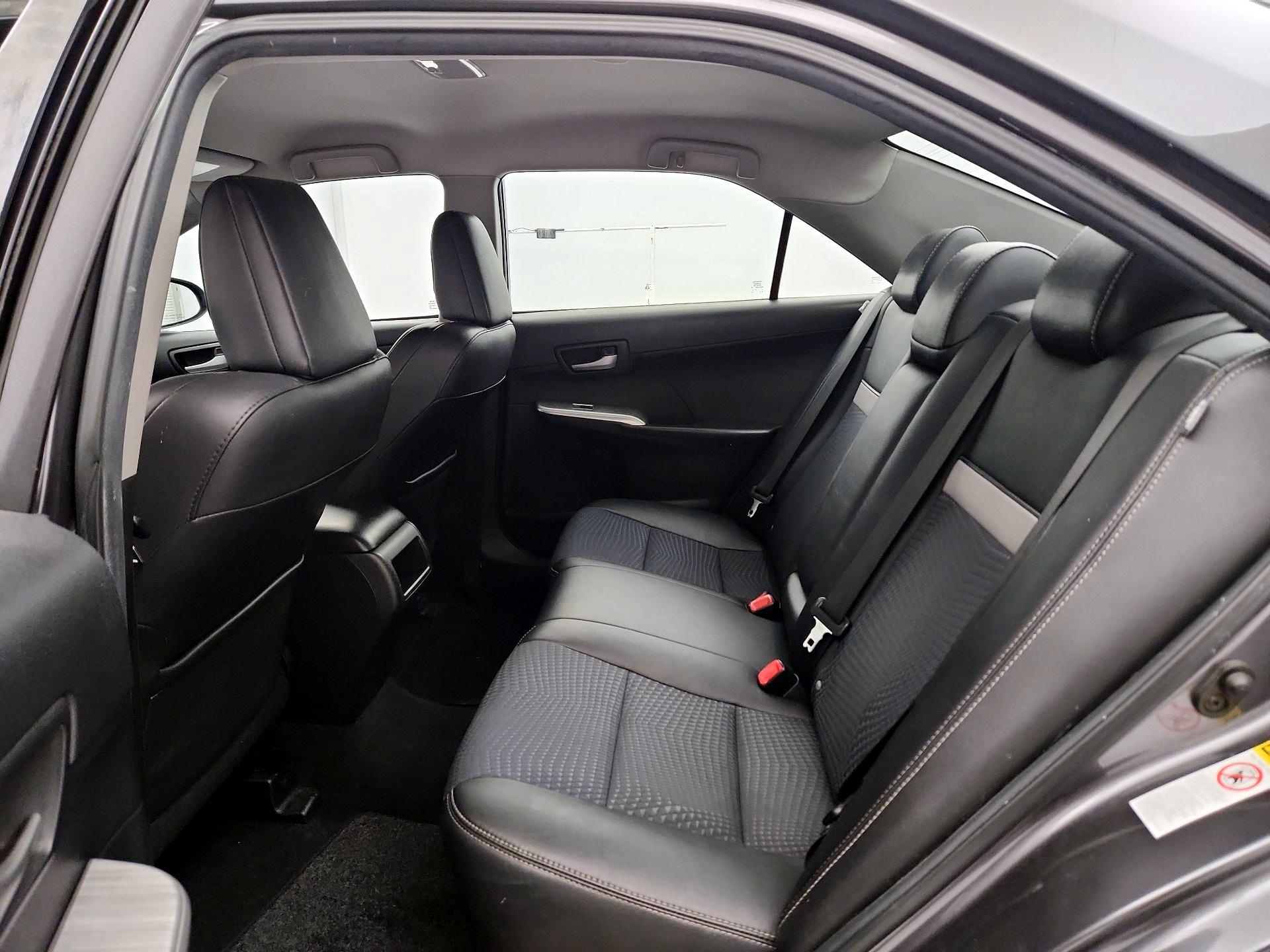 Thumbnail: 2014 Toyota Camry - 18
