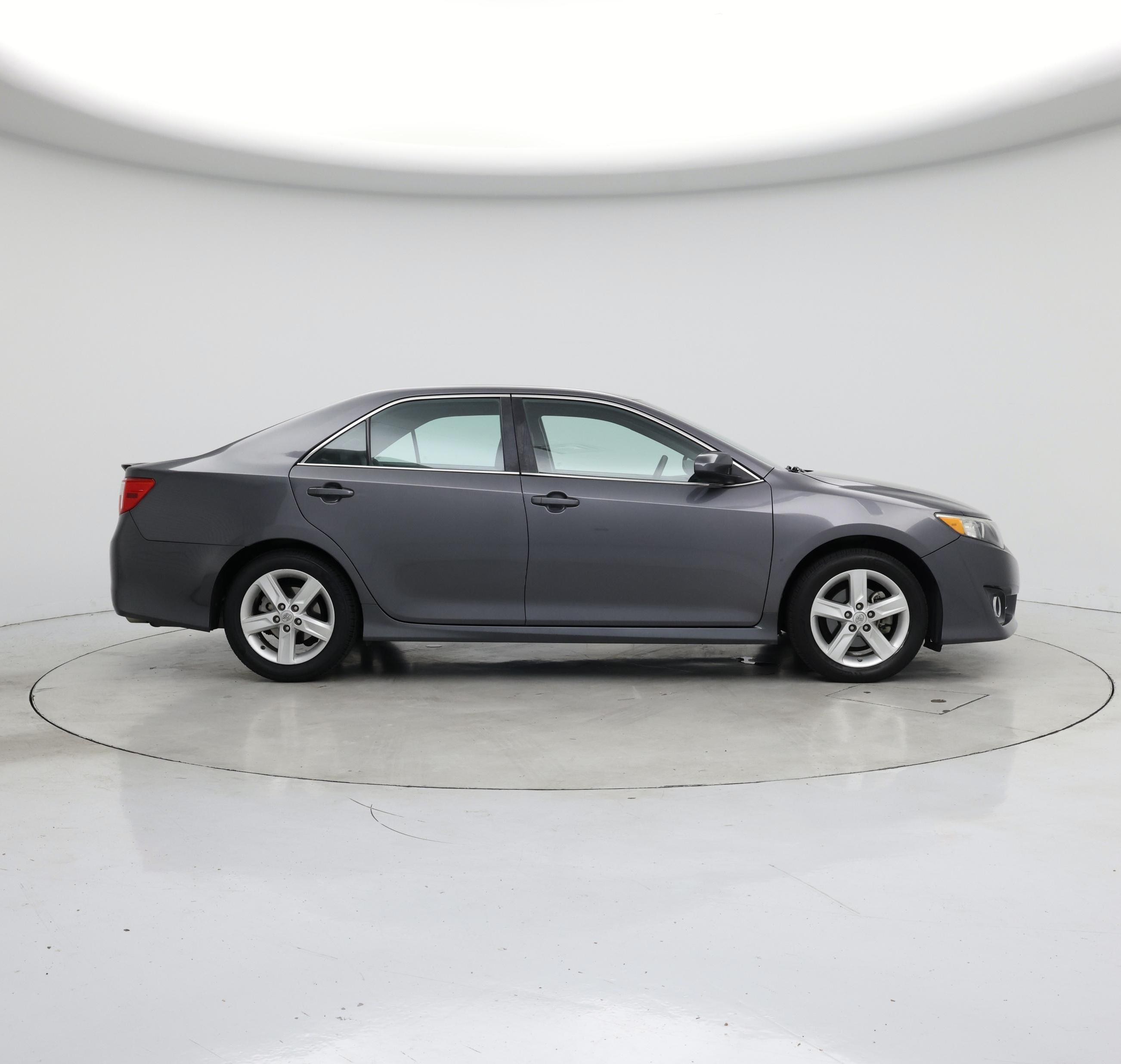 Thumbnail: 2014 Toyota Camry - 7