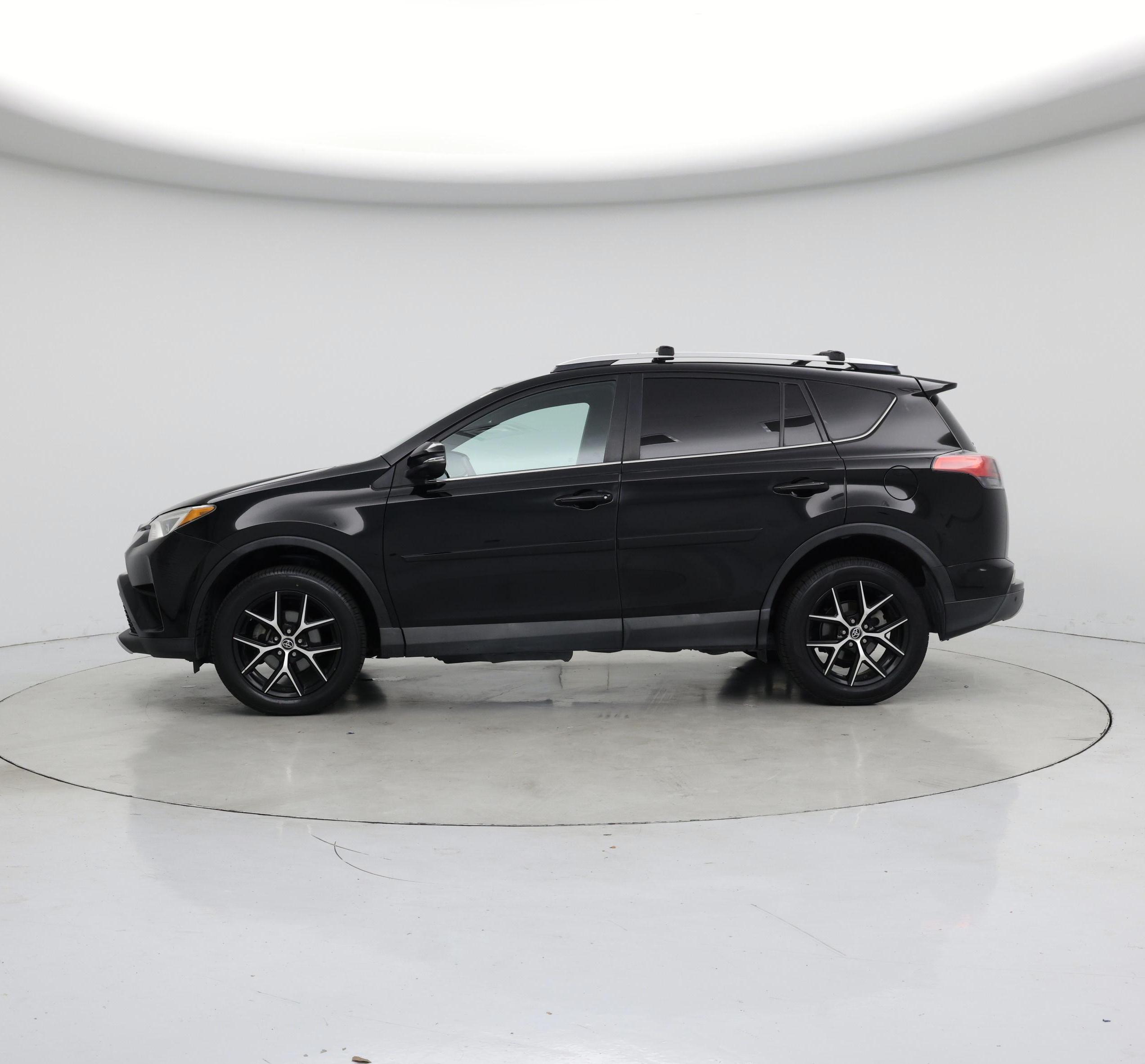 Thumbnail: 2016 Toyota RAV4 - 3